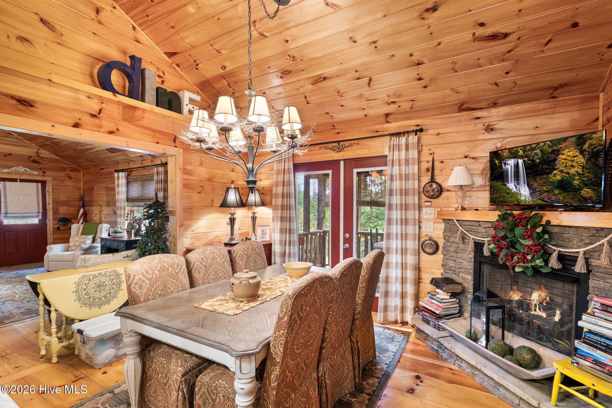Single Family Residence at 75 Woodridge Trail, Murphy, NC 28906, photo 11 of 31