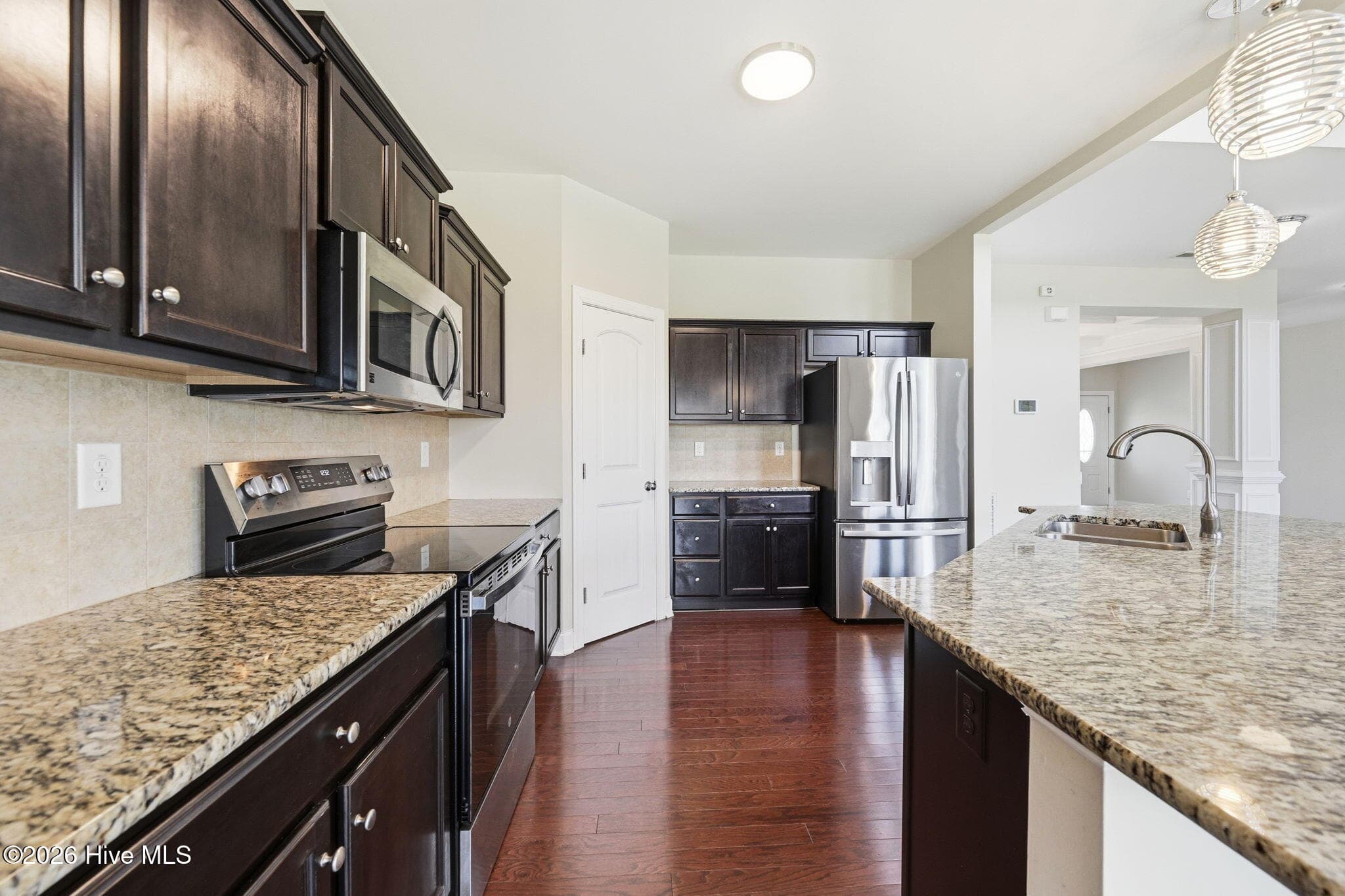 Single Family Residence at 447 Oldtowne Street, Jacksonville, NC 28546, photo 15 of 65