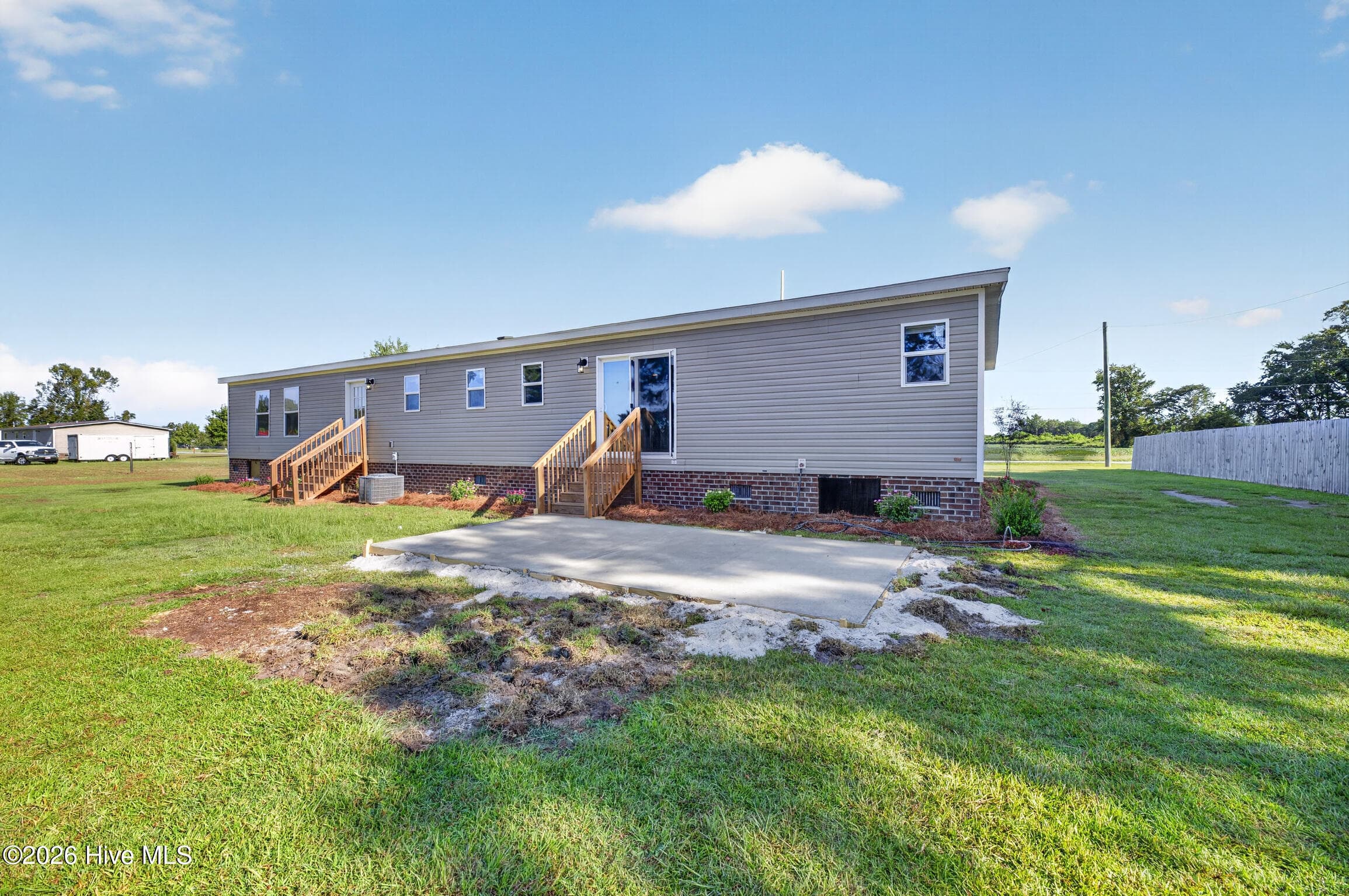 Manufactured Home at 1978 E Hanrahan Road, Ayden, NC 28513, photo 12 of 46