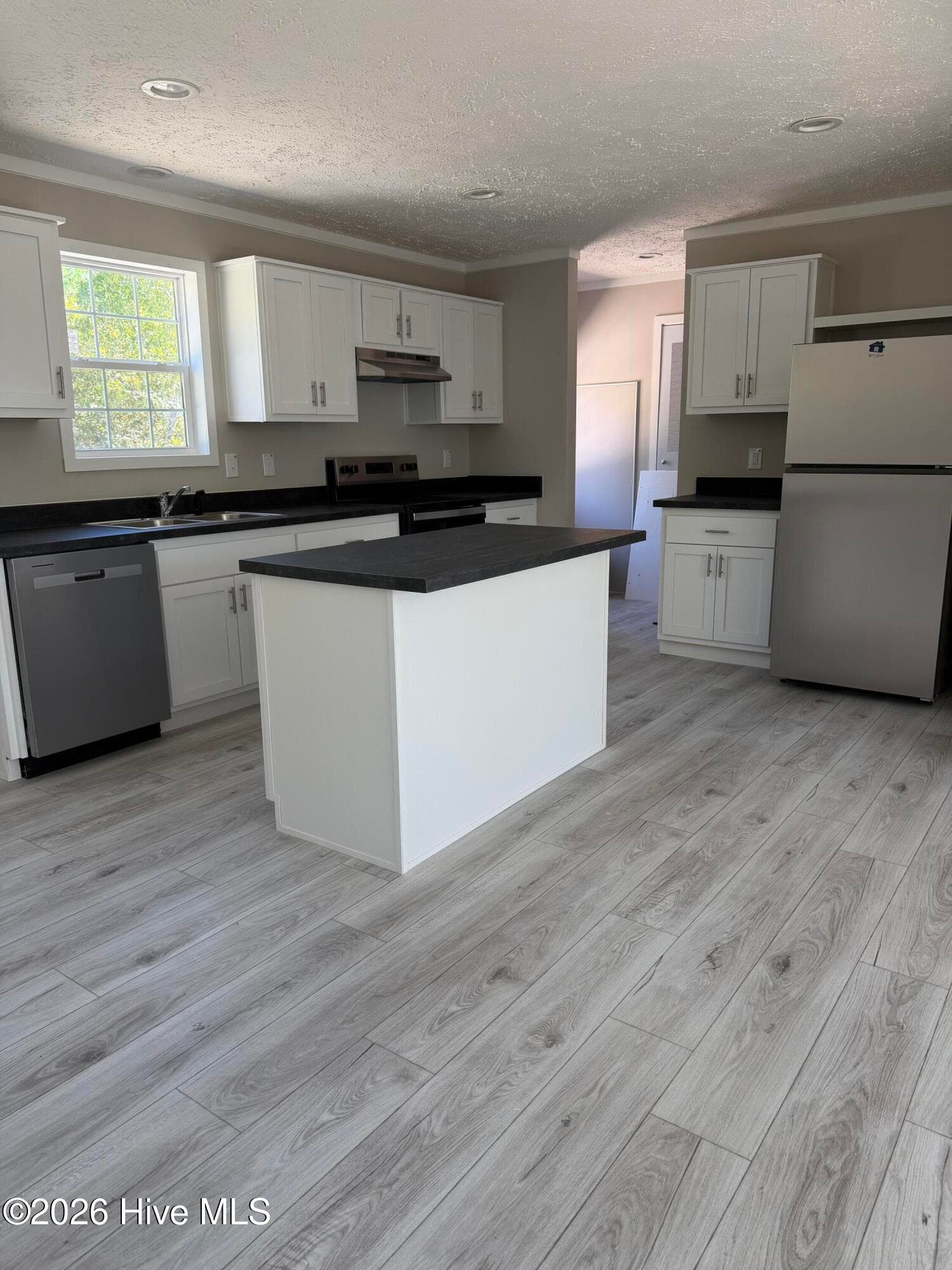 Manufactured Home at 446 Mt Zion Rd Road, Trenton, SC 29847, photo 10 of 31