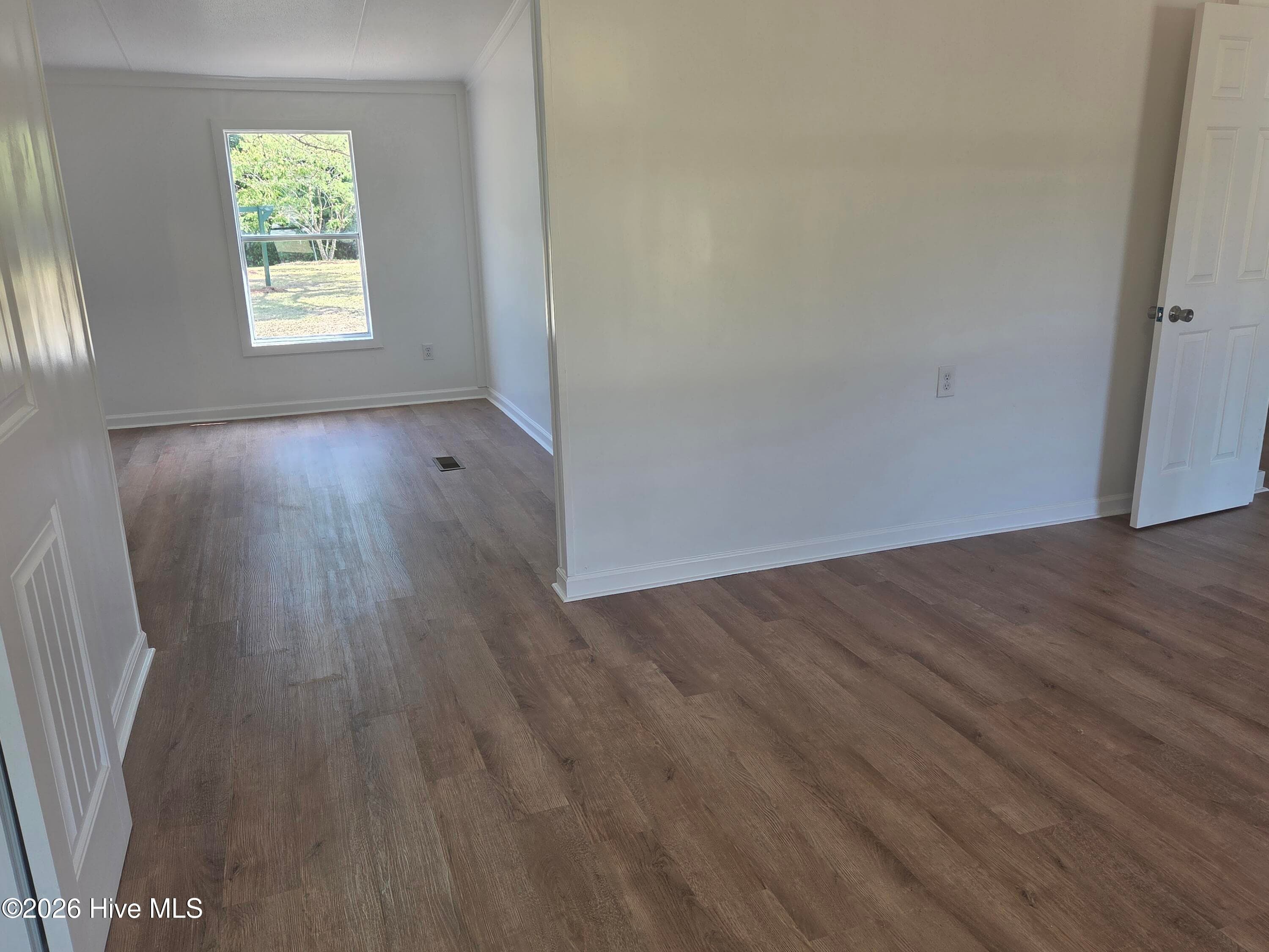 Manufactured Home at 1199 Zack Street SE, Bolivia, NC 28422, photo 31 of 73