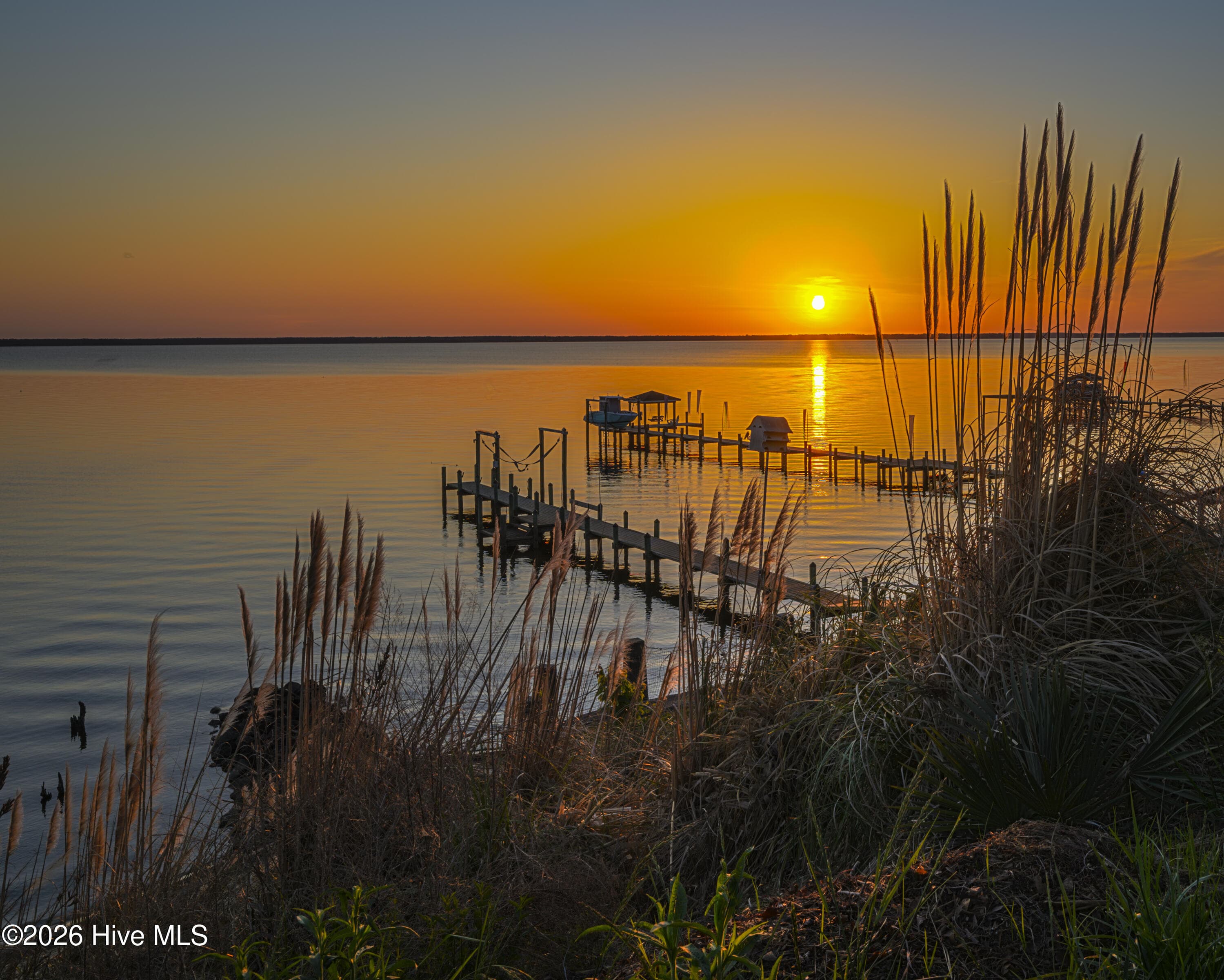 Sunrise over the Neuse River - 228 Drake Landing, New Bern, NC 28560