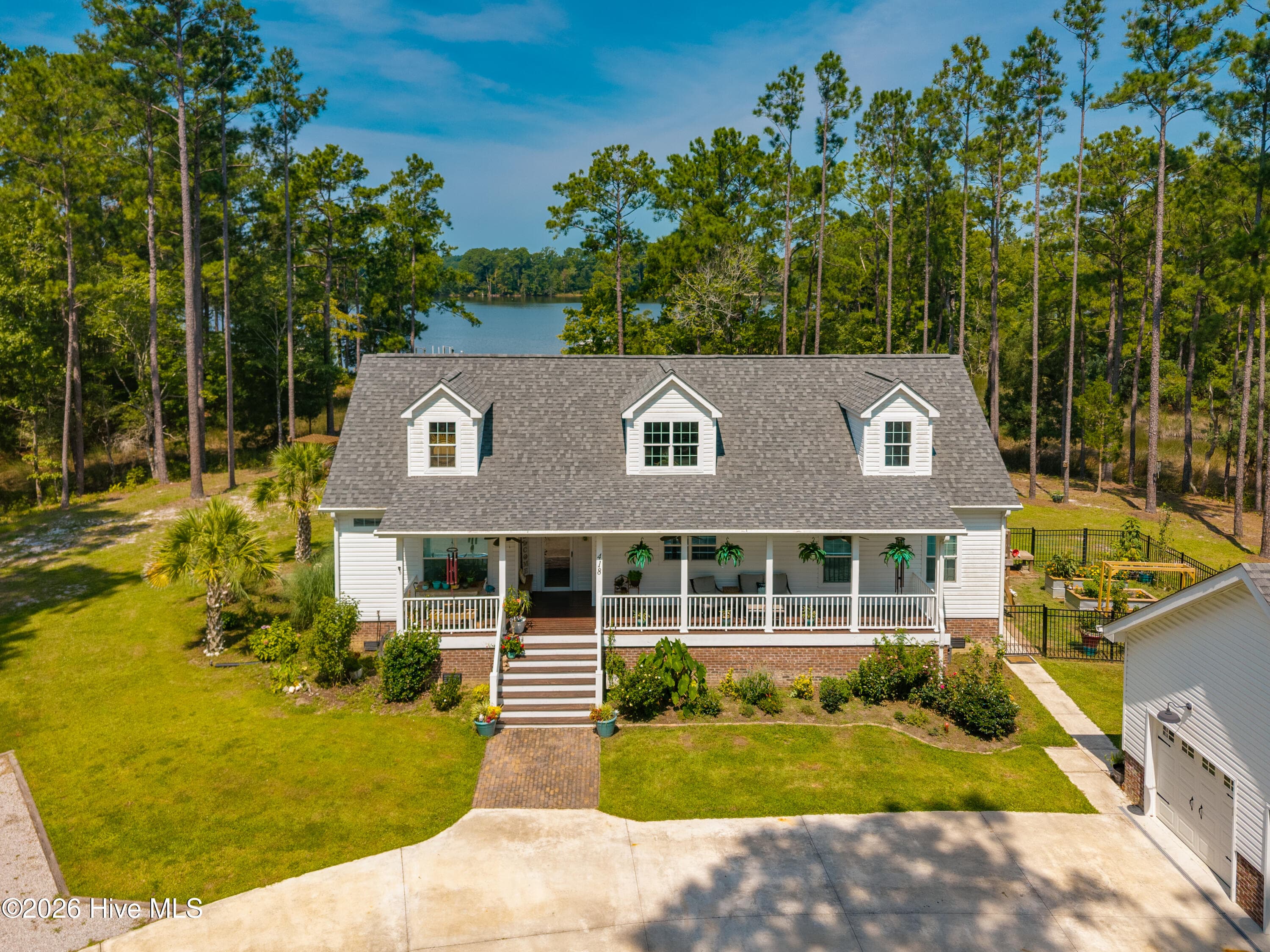 Single Family Residence at 418 Vicksburg Court, Havelock, NC 28532, photo 3 of 40