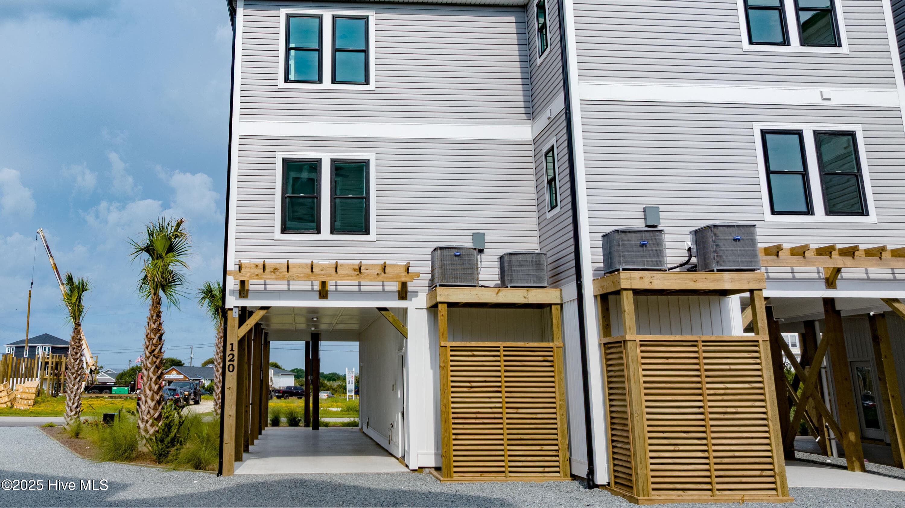 Townhouse at 122 Shell Road, Surf City, NC 28445, photo 5 of 5