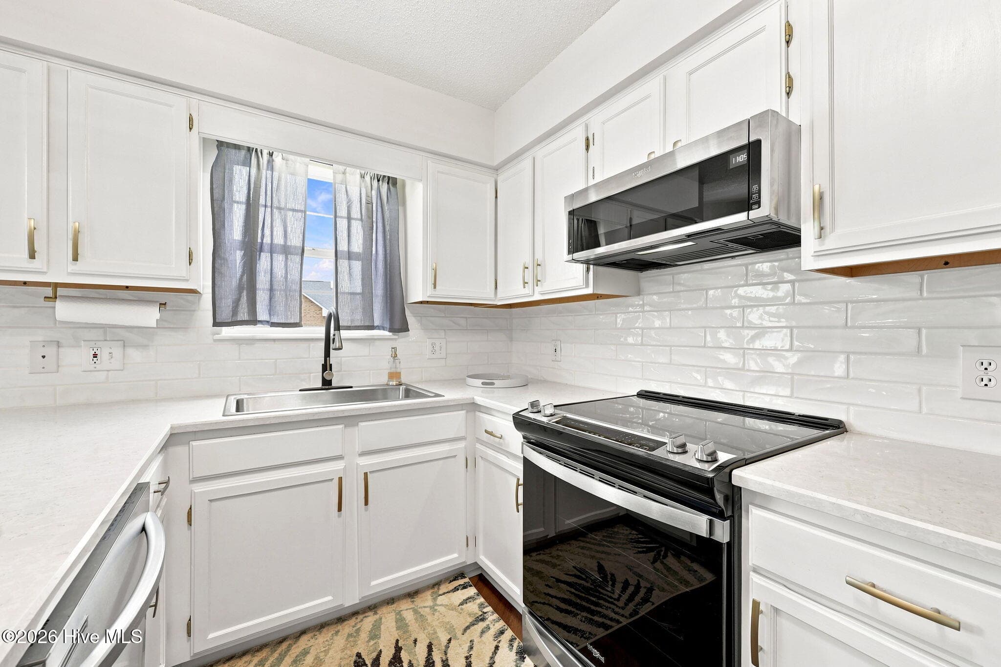 Condominium at 3006 Mulberry Lane F, Greenville, NC 27858, photo 15 of 51