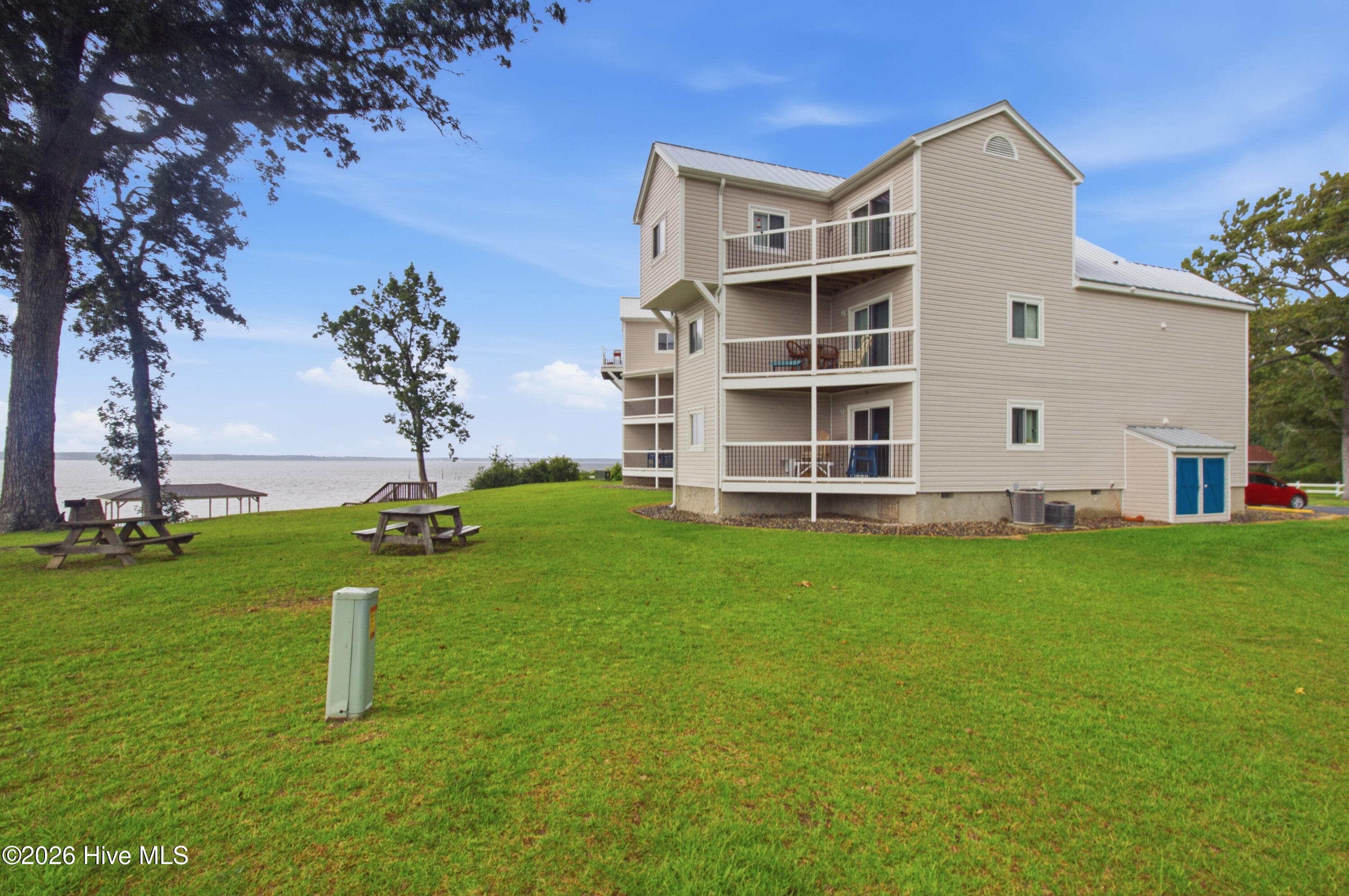 89 Country Club Drive Apt H4, Minnesott Beach, NC 28510