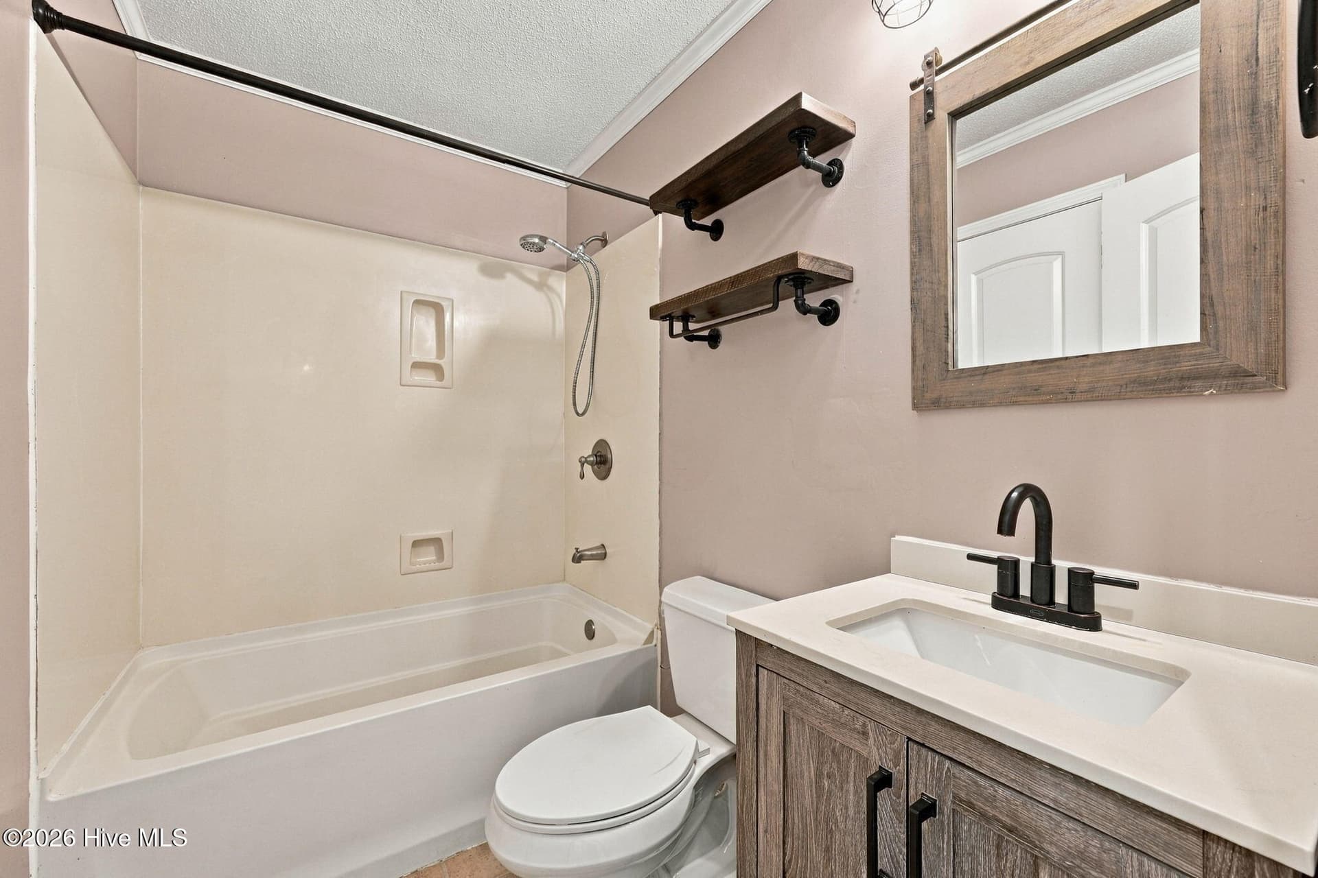 Single Family Residence at 368 Union Chapel Church Road, Richlands, NC 28574, photo 23 of 47