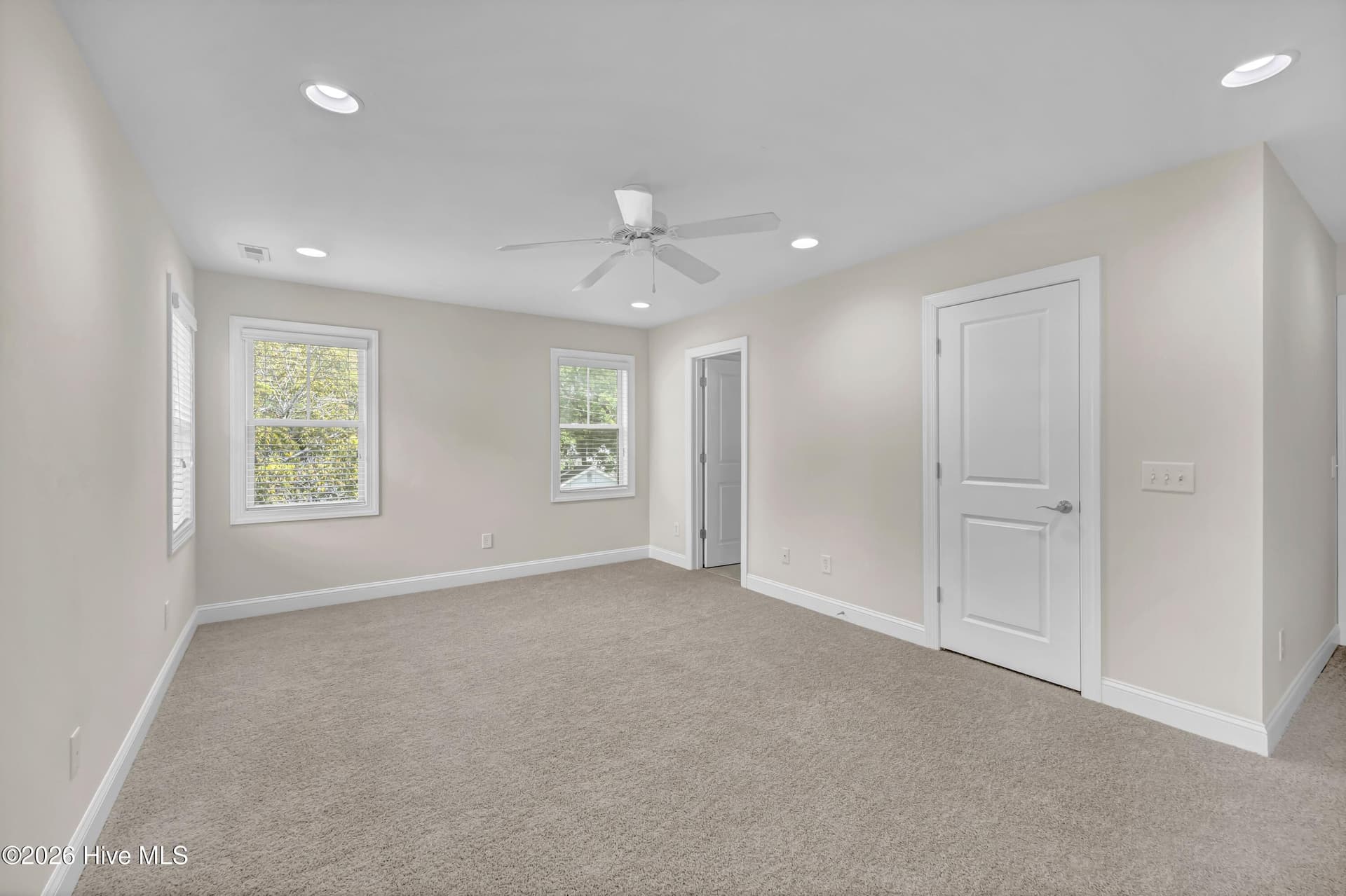 Condominium at 131 Myrtle Avenue, Wilmington, NC 28403, photo 10 of 24