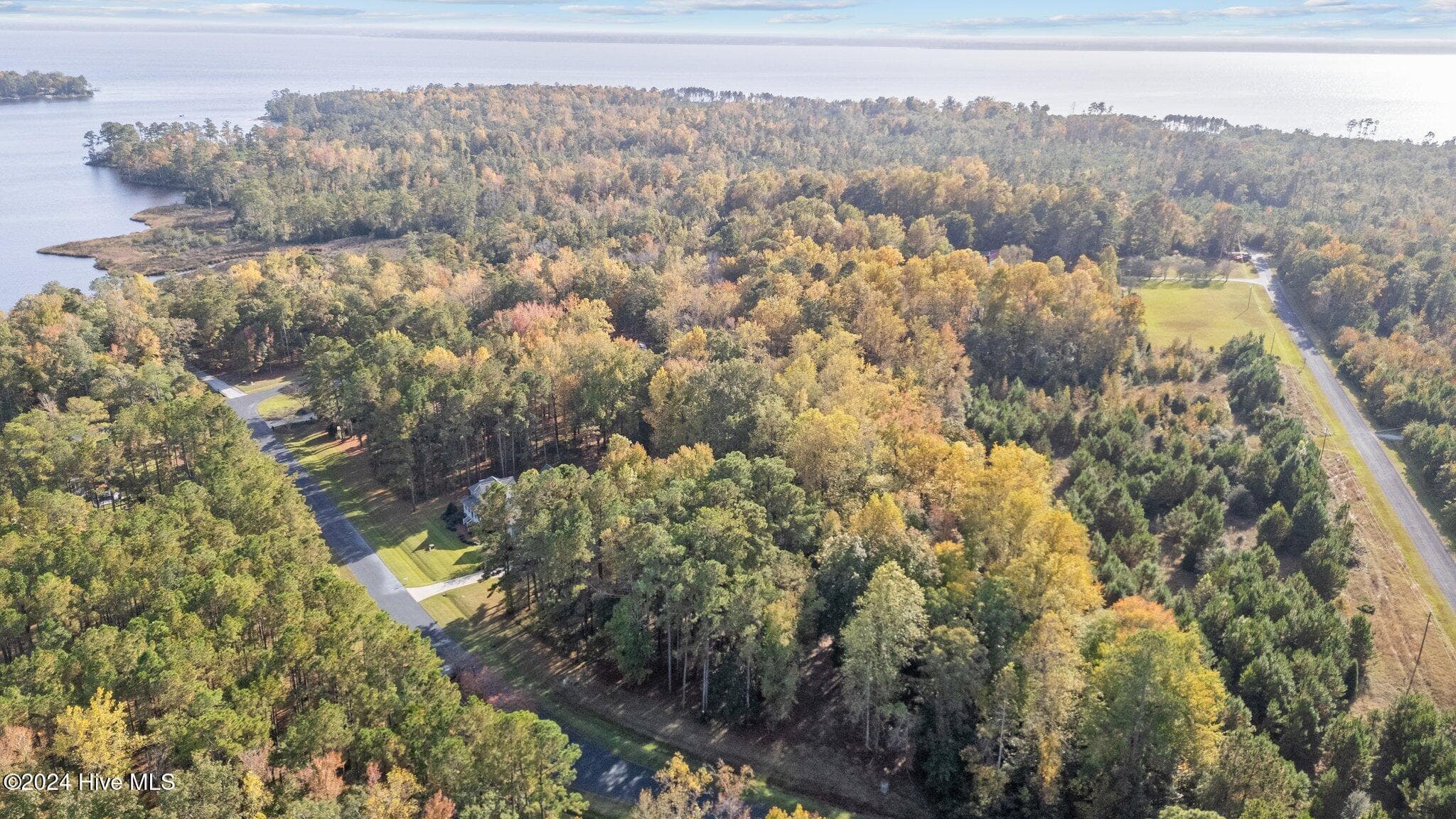 96 Highland Avenue, Grantsboro, NC 28529