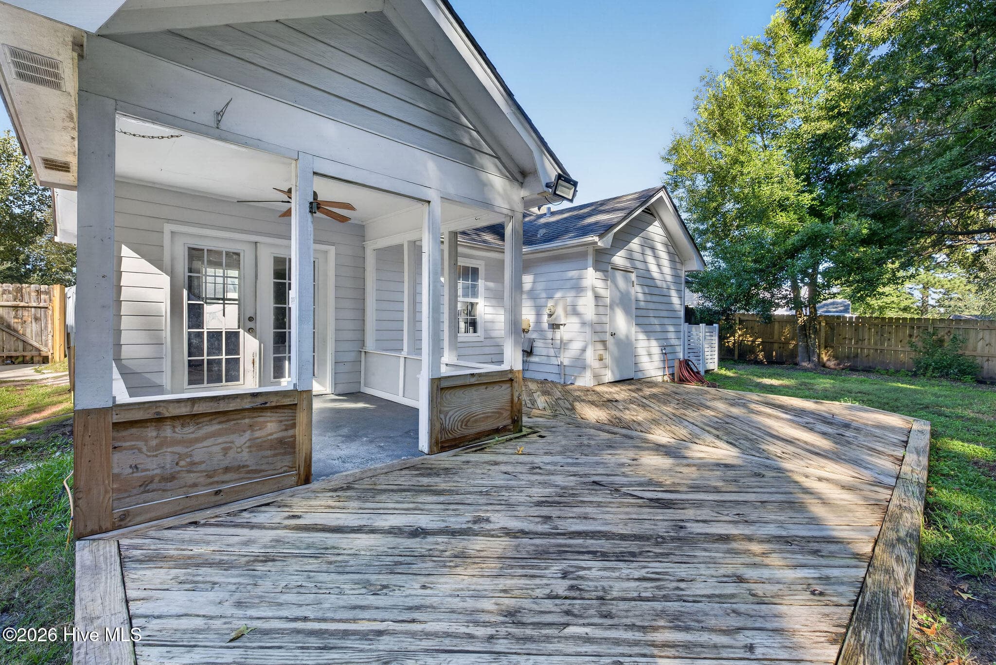 Single Family Residence at 609 Bay Blossom Drive, Wilmington, NC 28411, photo 14 of 38
