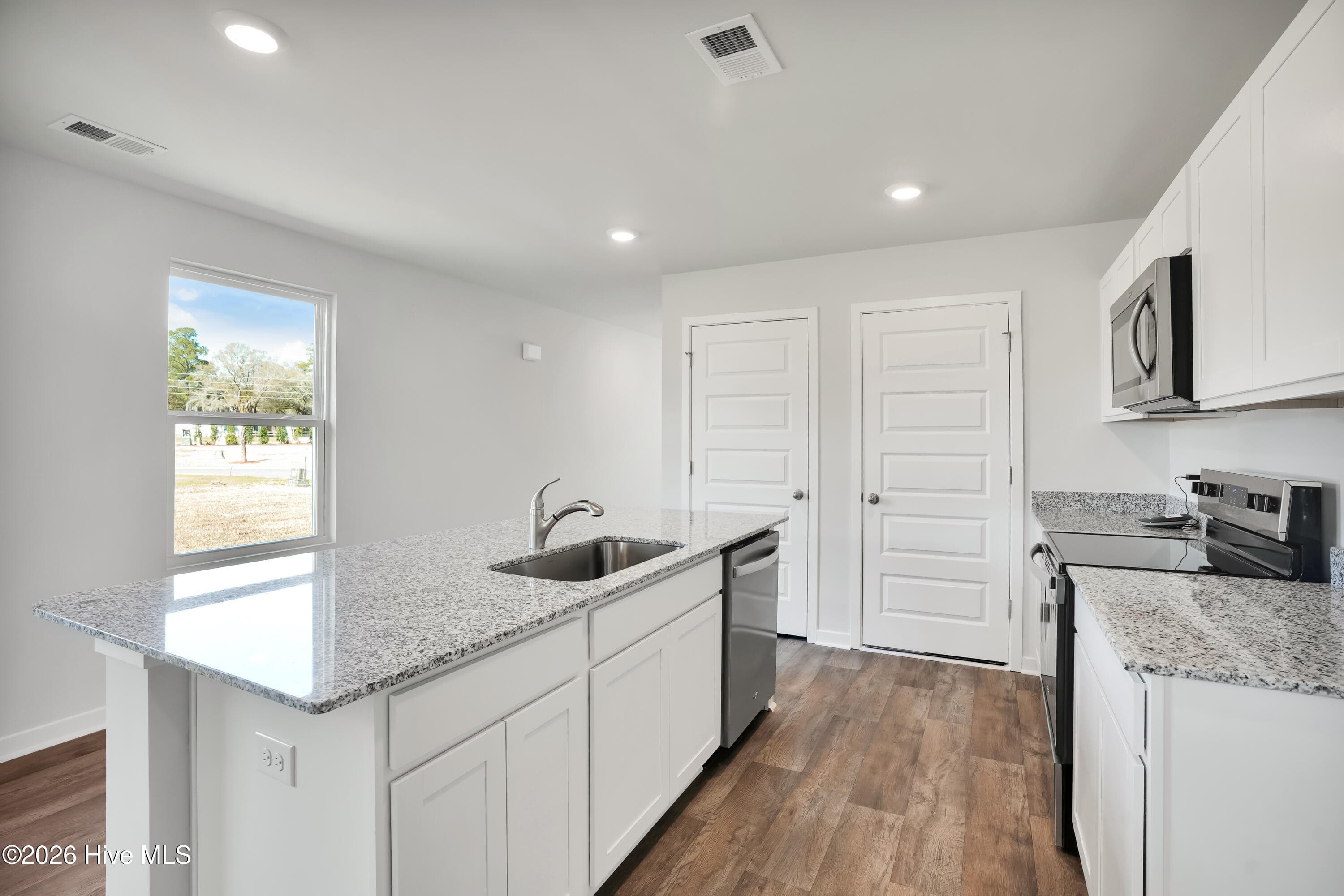 Single Family Residence at 3024 Maravella Court SE Lot 6, Bolivia, NC 28422, photo 12 of 39