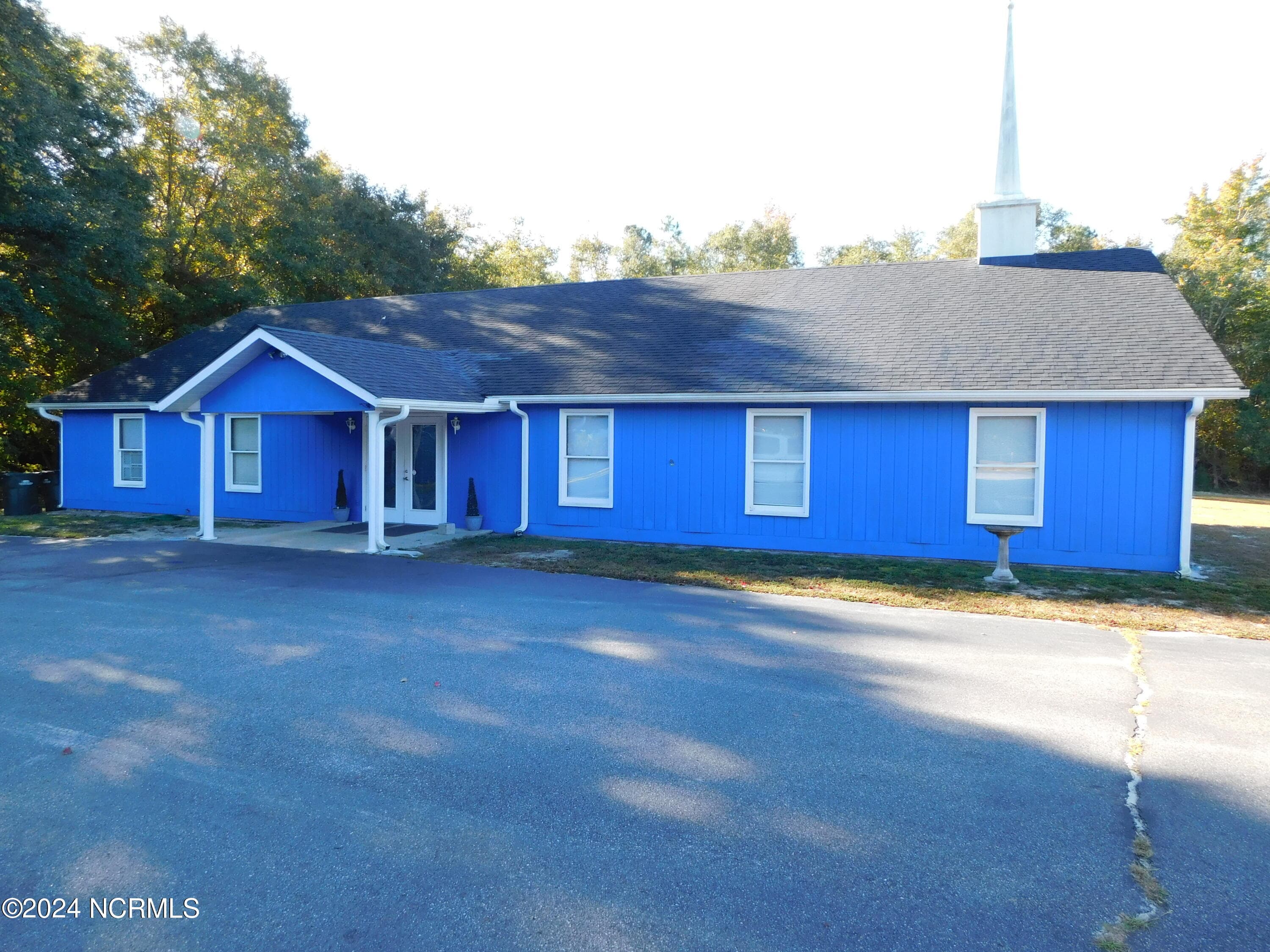Improved at 11121 Turnpike Road, Laurinburg, NC 28352, photo 2 of 69