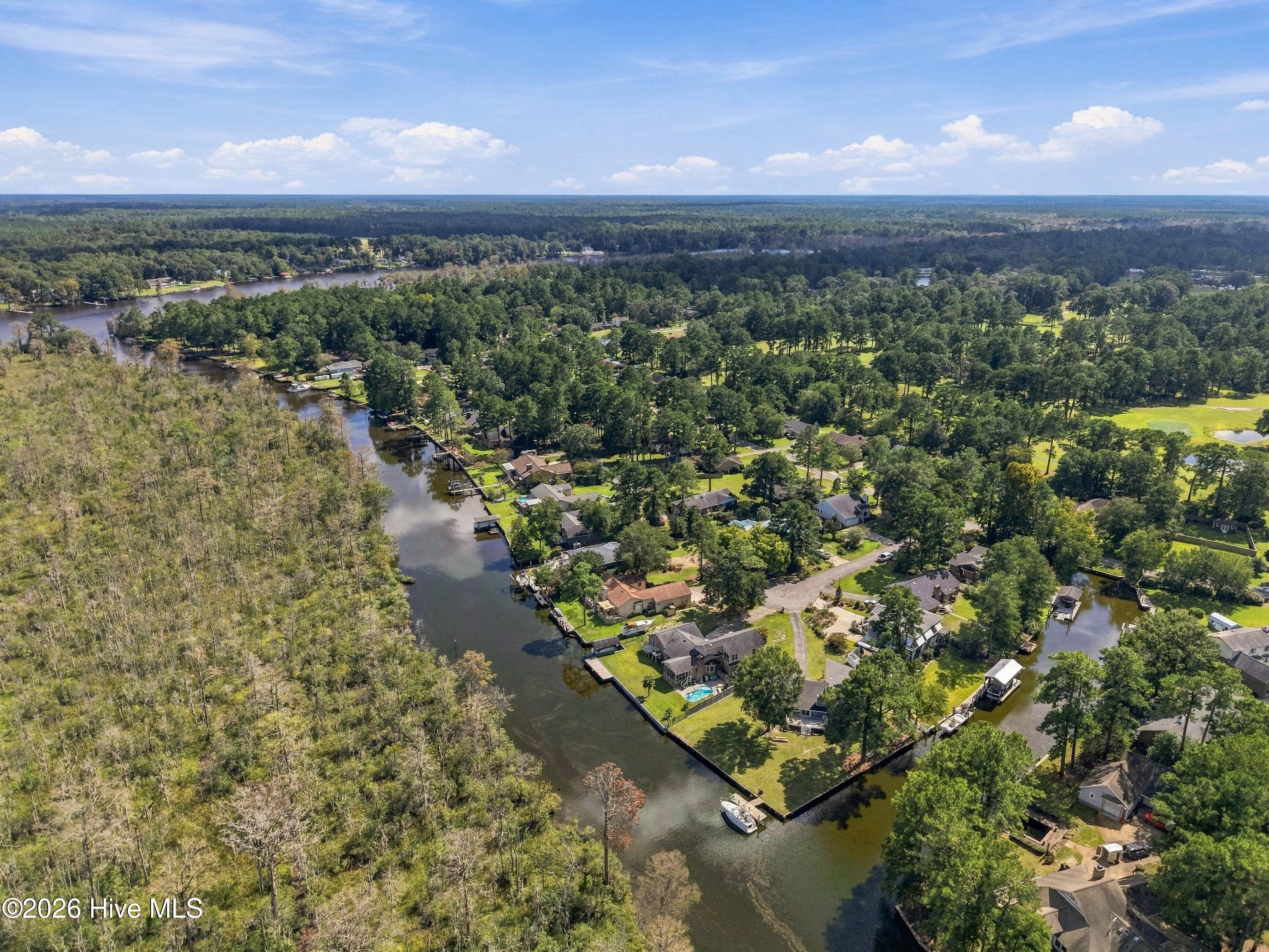 Single Family Residence at 107 Knotline Road, New Bern, NC 28562, photo 3 of 3