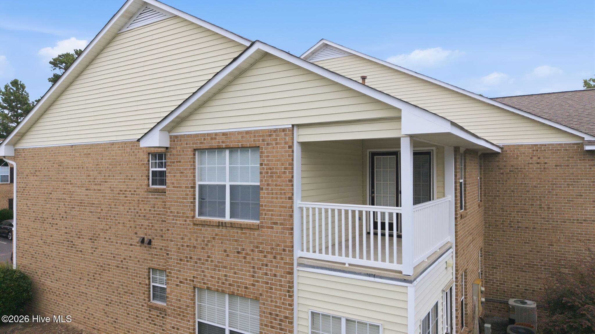 Condominium at 3006 Mulberry Lane F, Greenville, NC 27858, photo 3 of 51