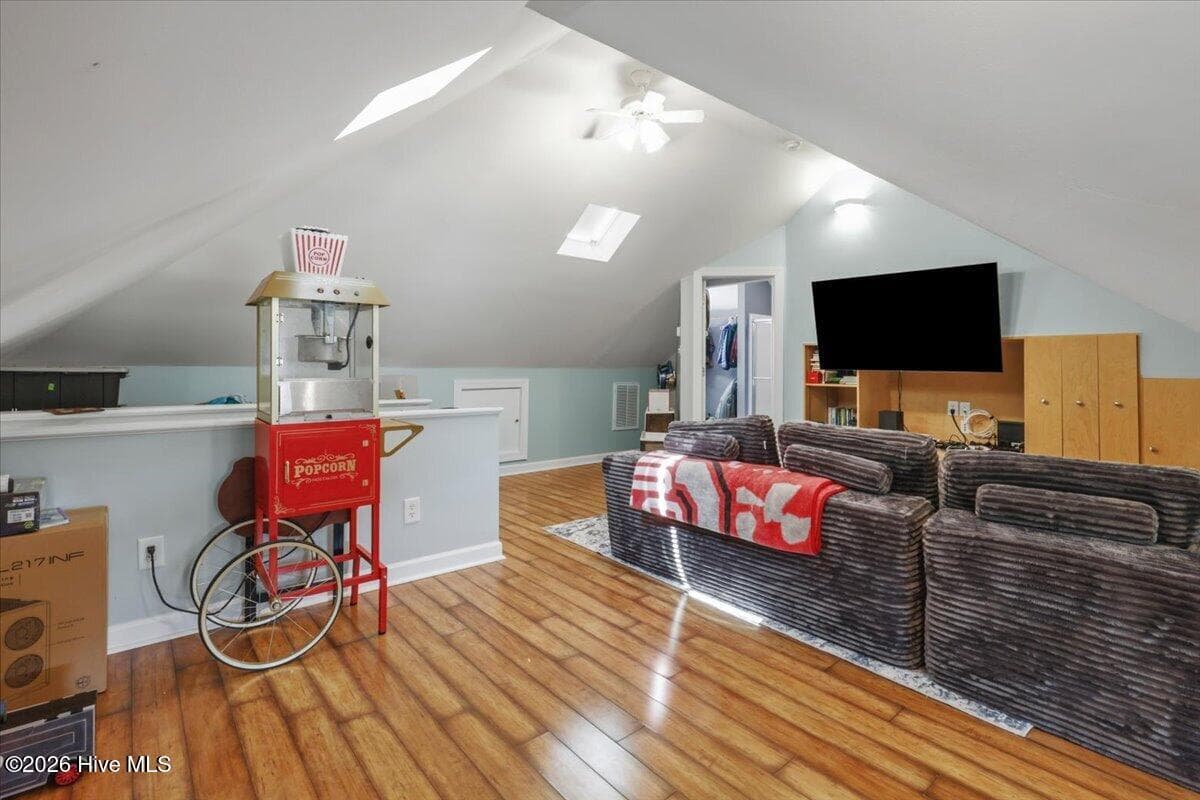 Bonus Room - 105 Pointe Drive, La Grange, NC 28551