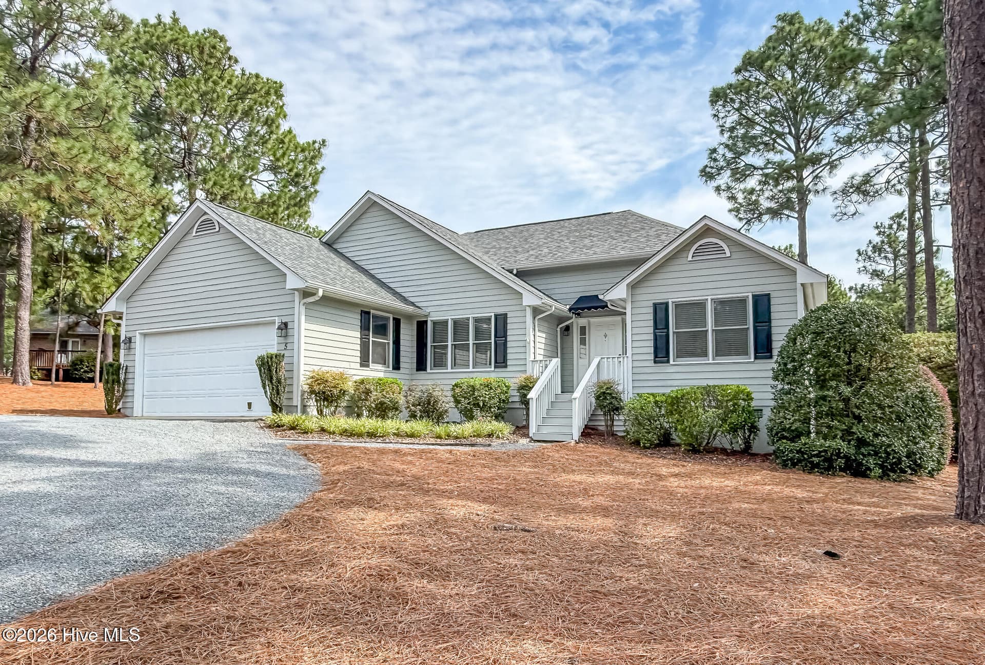 Single Family Residence at 5 Bridle Path Circle, Pinehurst, NC 28374, photo 3 of 65