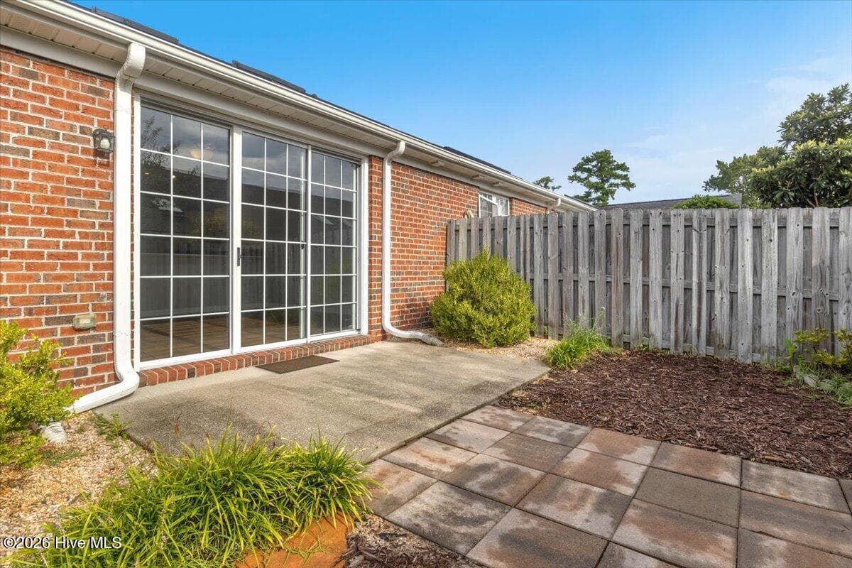 Fenced backyard - 5006 Carleton Drive Unit 121, Wilmington, NC 28403