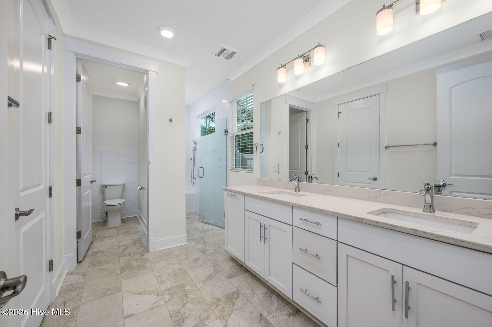 Single Family Residence at 2016 Manor Parc Drive, Calabash, NC 28467, photo 39 of 127