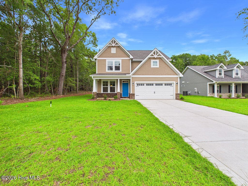 TELLURIDE LOT 04 - 'Berton' - 221 Telluride Court, Aberdeen, NC 28315