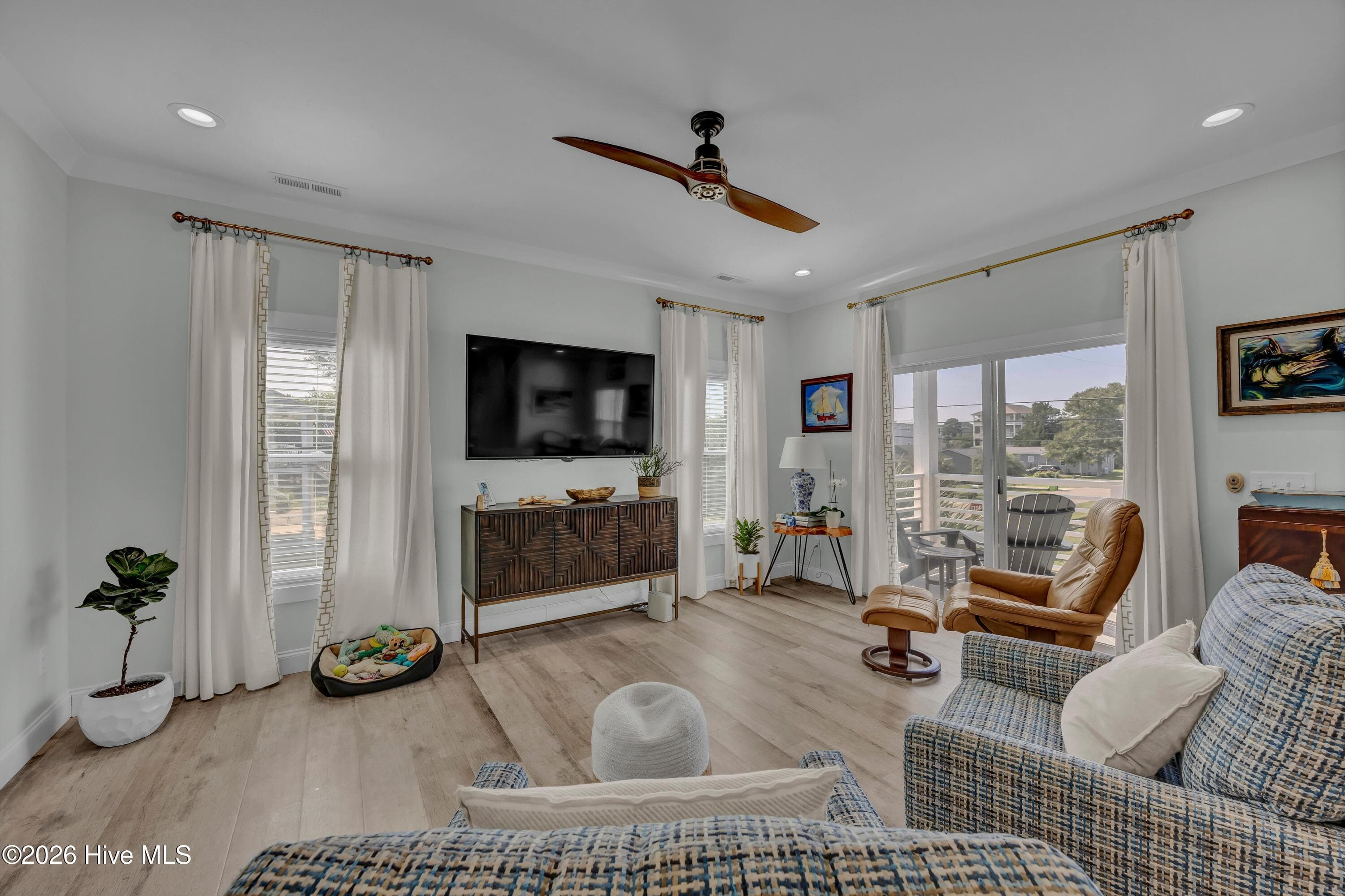 Single Family Residence at 400 Sumter Avenue, Carolina Beach, NC 28428, photo 22 of 77
