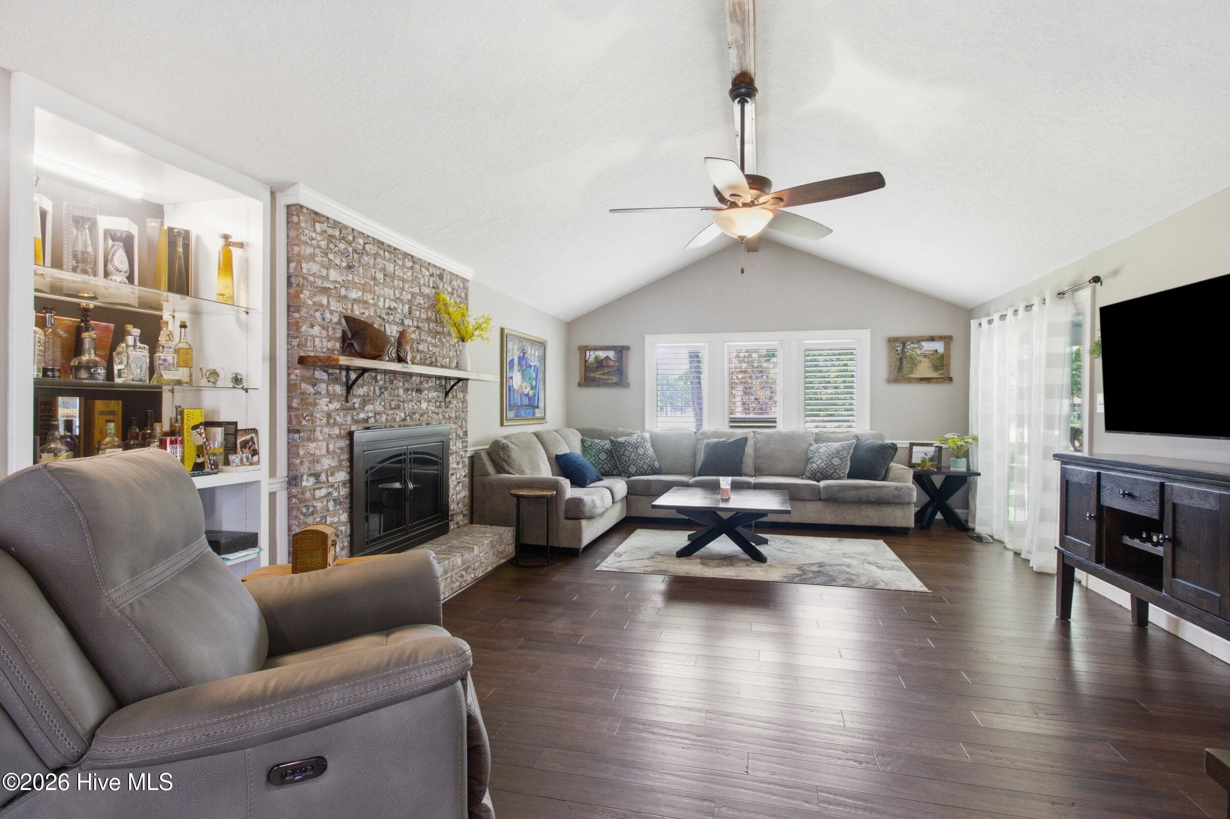 Living Room - 701 Plantation Drive, New Bern, NC 28562