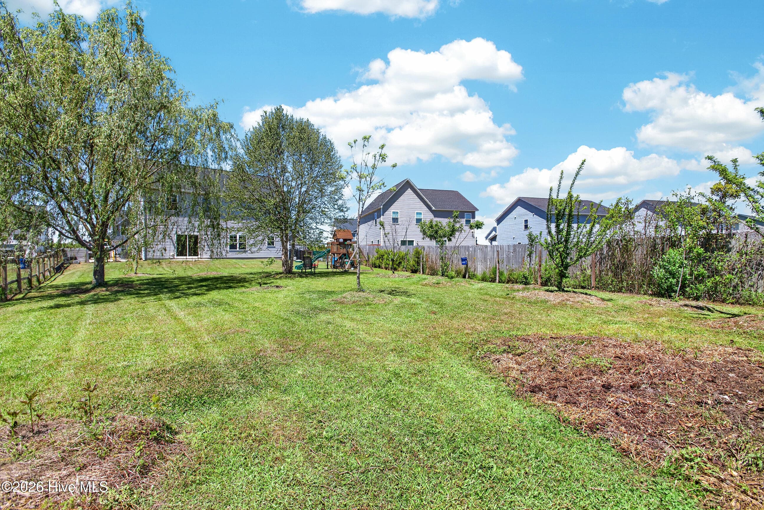 Single Family Residence at 412 Elgin Road, Hubert, NC 28539, photo 16 of 62