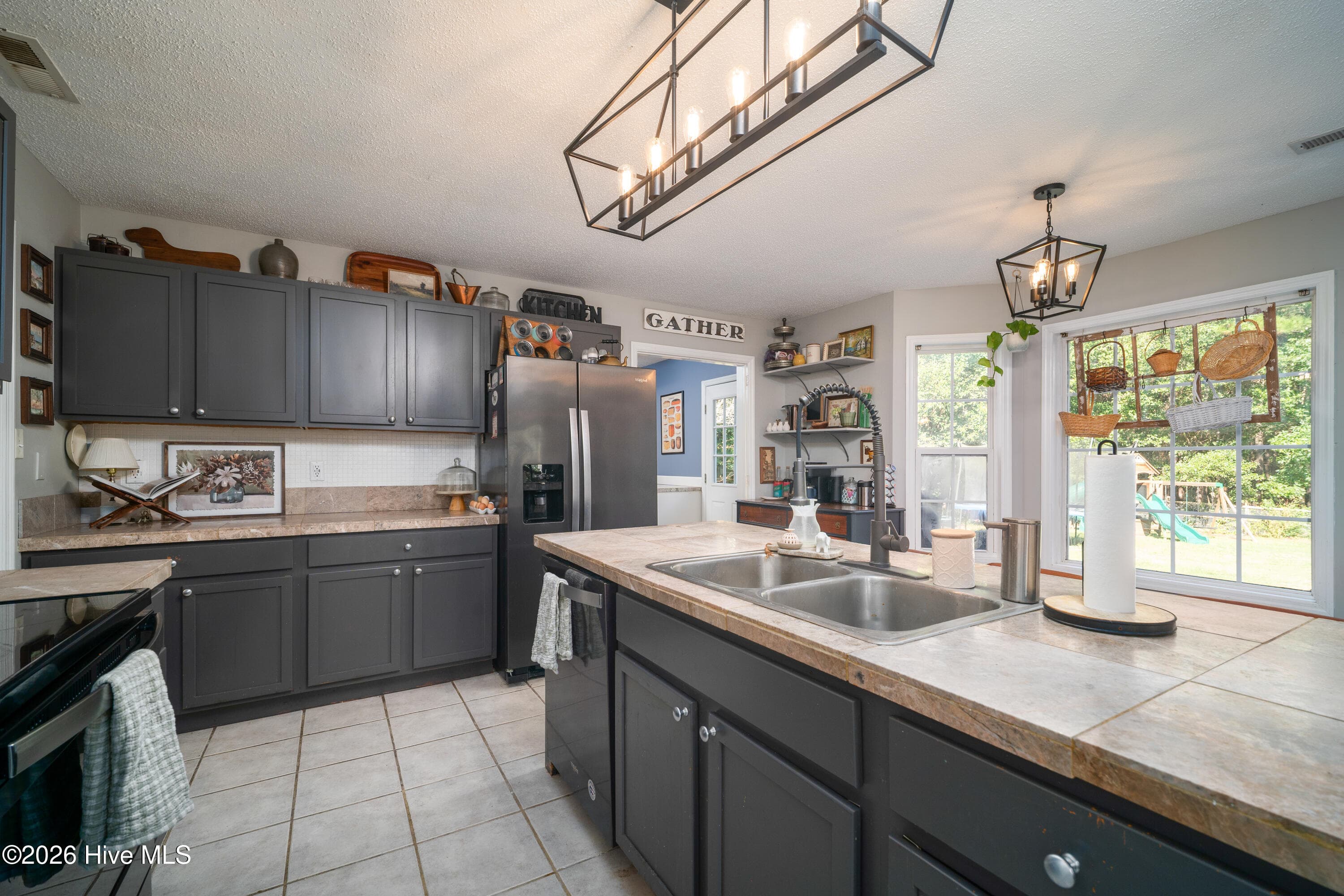 Single Family Residence at 217 English Walnut Drive, Richlands, NC 28574, photo 10 of 41