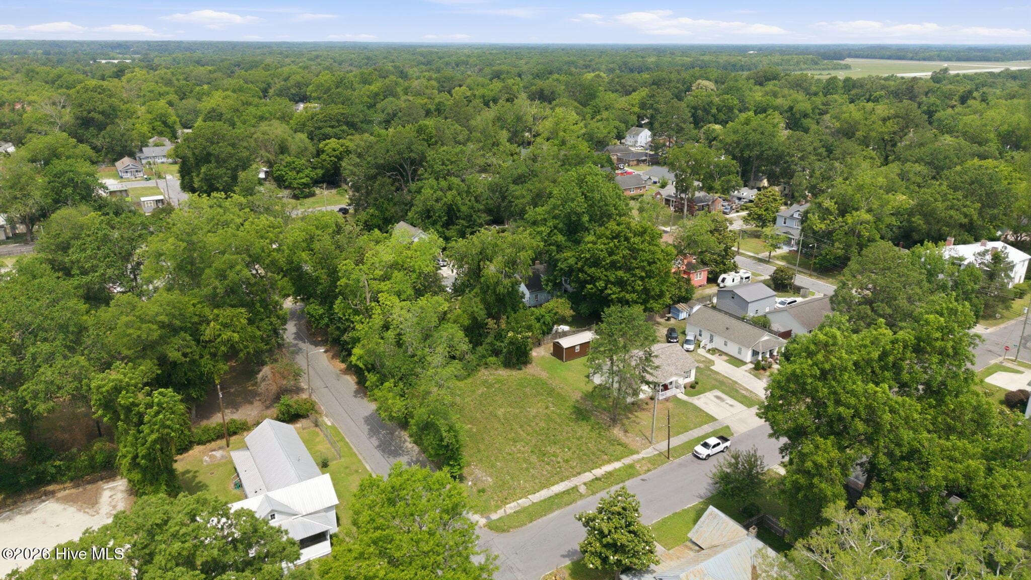 2-4 Units Multi-Family at 410 Latham Street, Greenville, NC 27834, photo 7 of 13