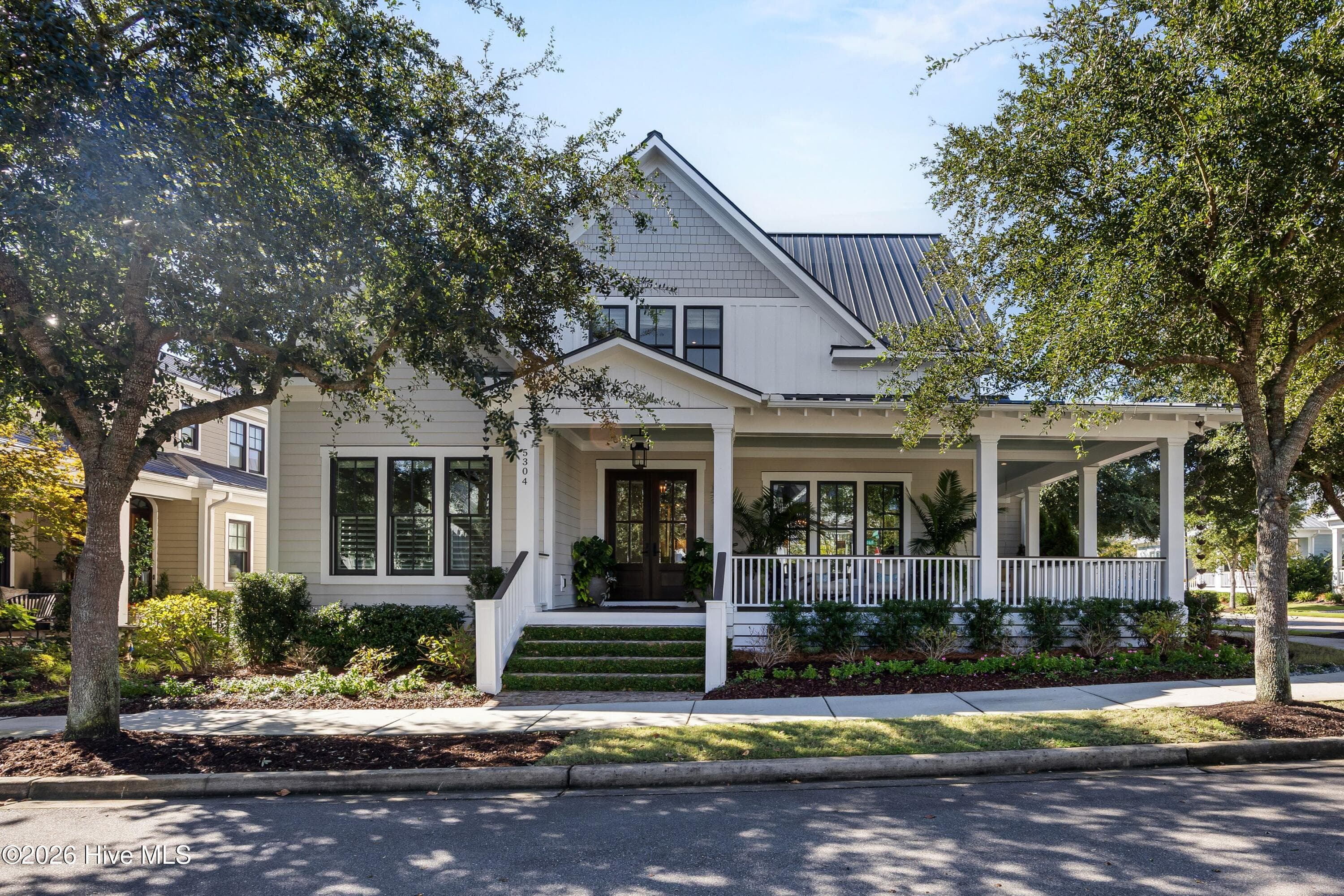 Single Family Residence at 5304 Hanahan Drive, Wilmington, NC 28403, photo 2 of 134