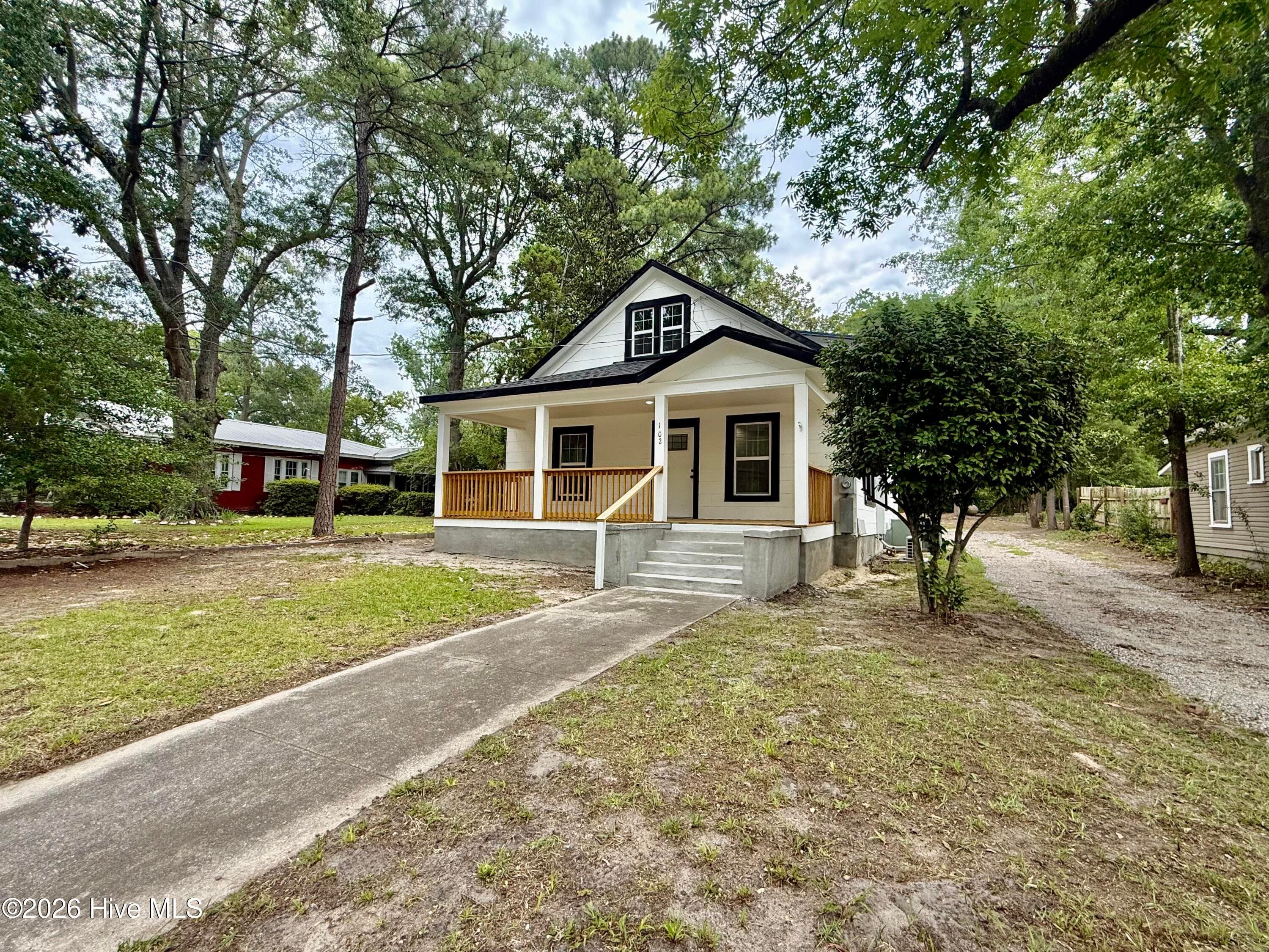 102 E Main Street, Ellerbe, NC 28338