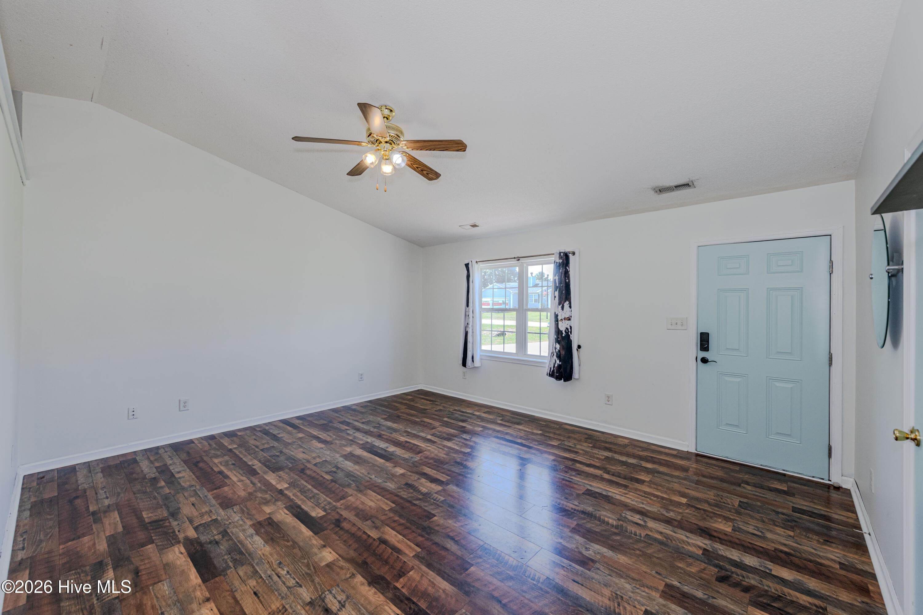 Single Family Residence at 106 Linden Road, Richlands, NC 28574, photo 8 of 124