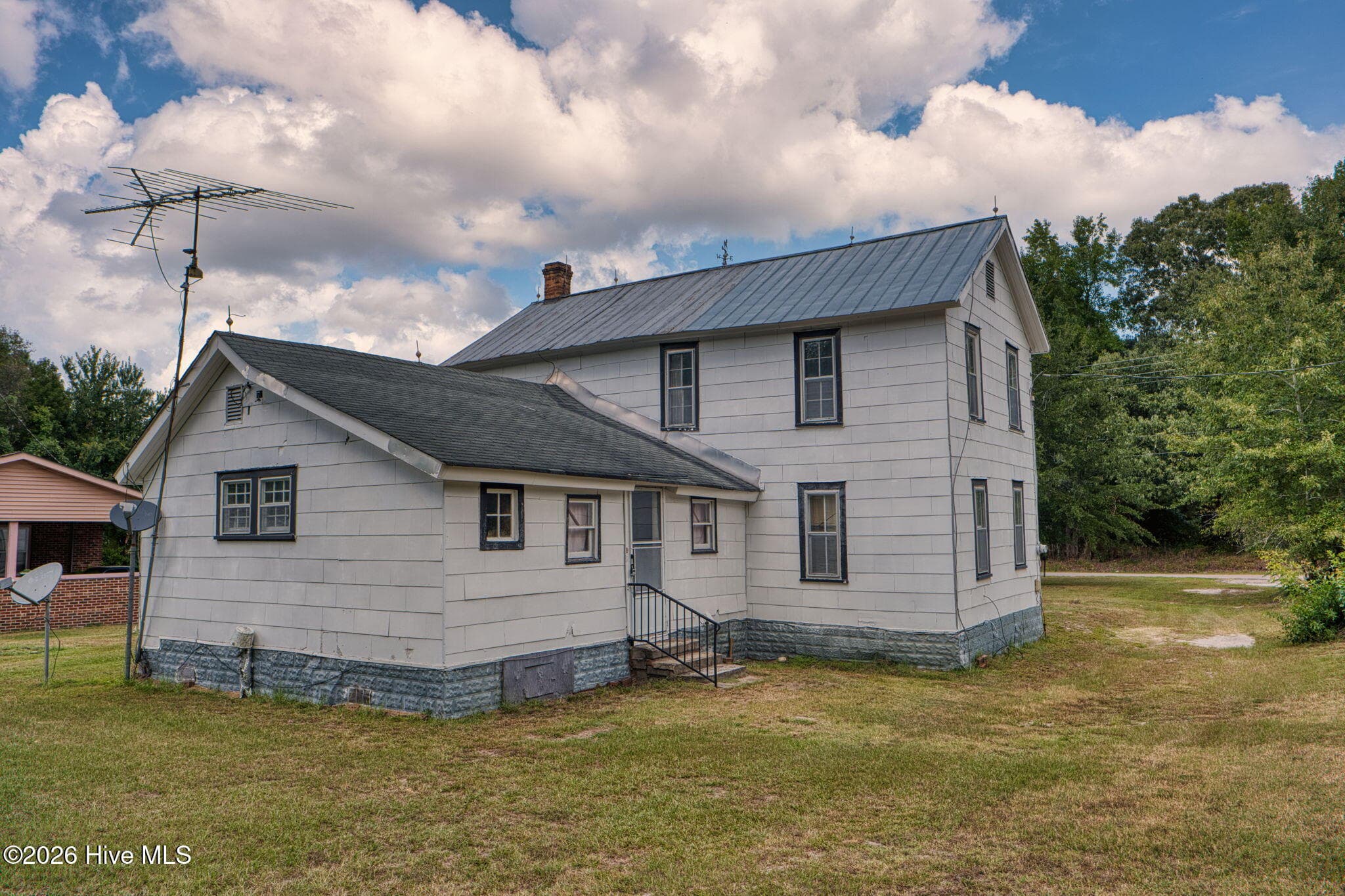 Single Family Residence at 424 Cisco Road, Tyner, NC 27980, photo 4 of 25