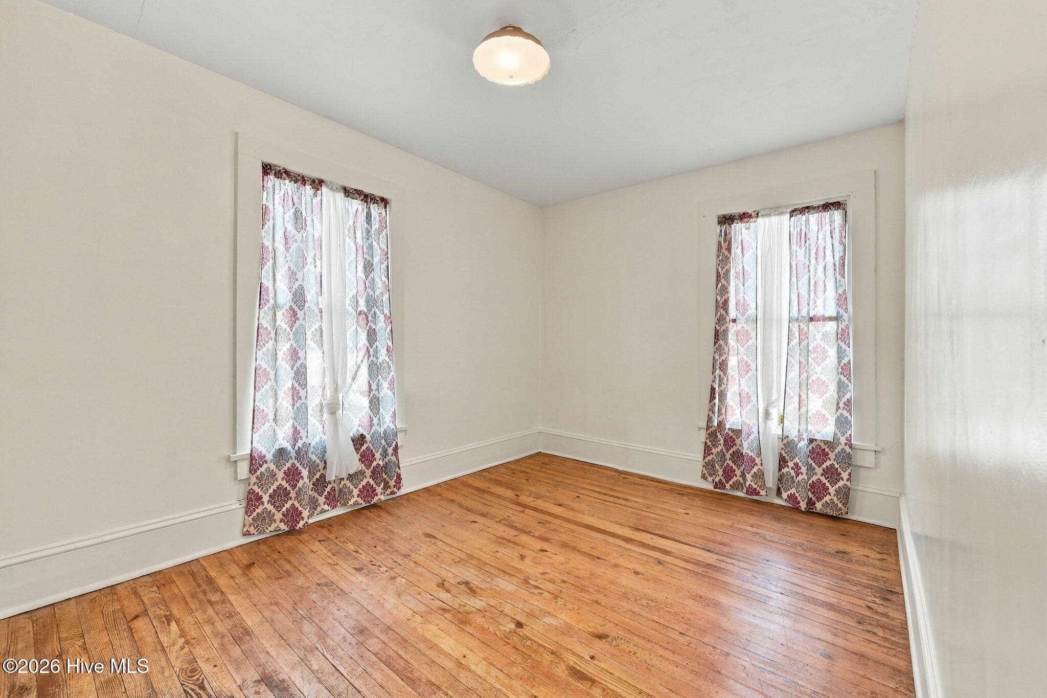 Business at 122 W 5th Street, Washington, NC 27889, photo 50 of 81