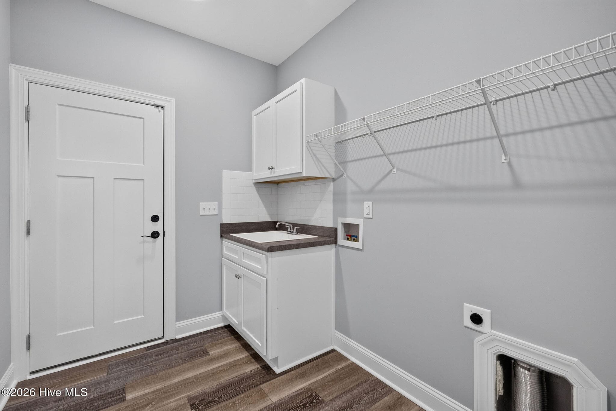 Single Family Residence at 646 Crown Pointe Drive, Hampstead, NC 28443, photo 22 of 44