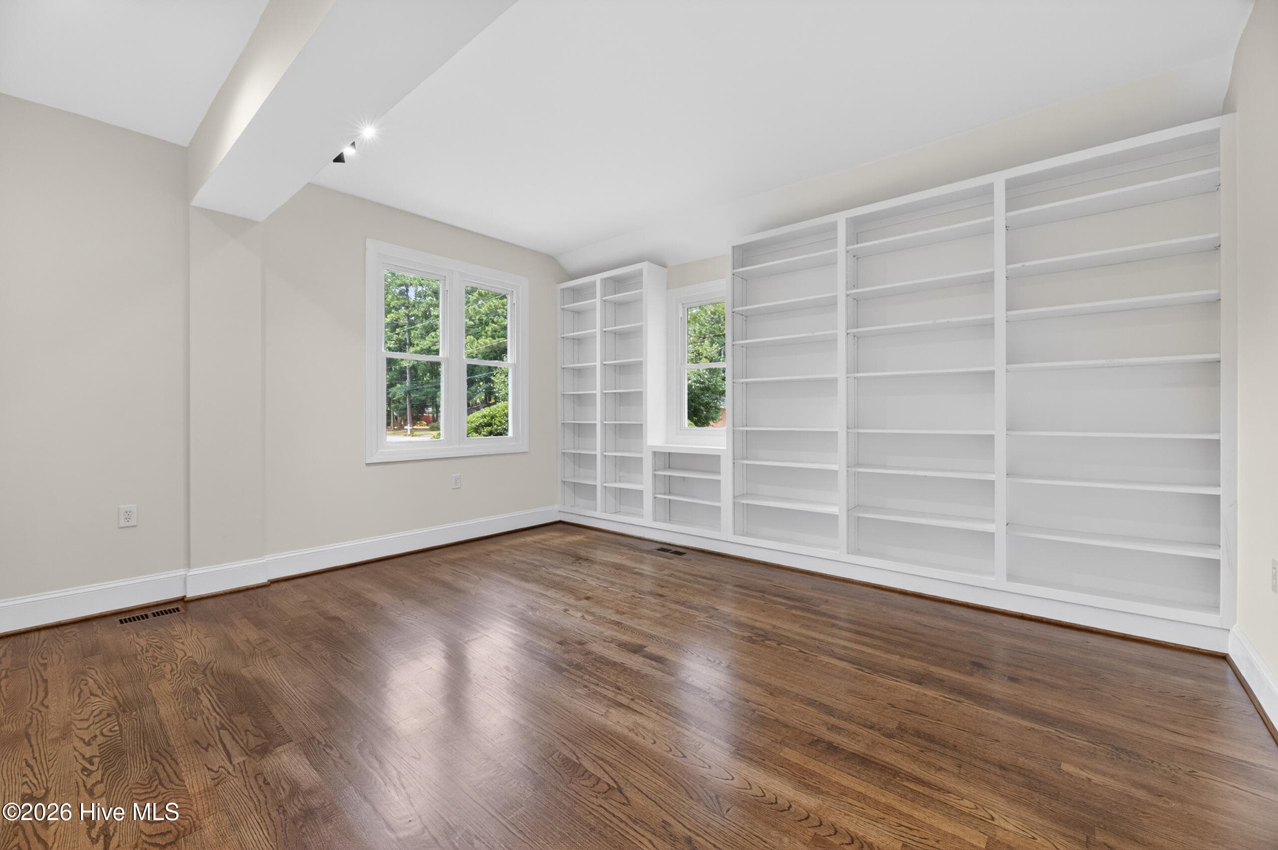 Single Family Residence at 208 Dupont Circle, Greenville, NC 27858, photo 22 of 53