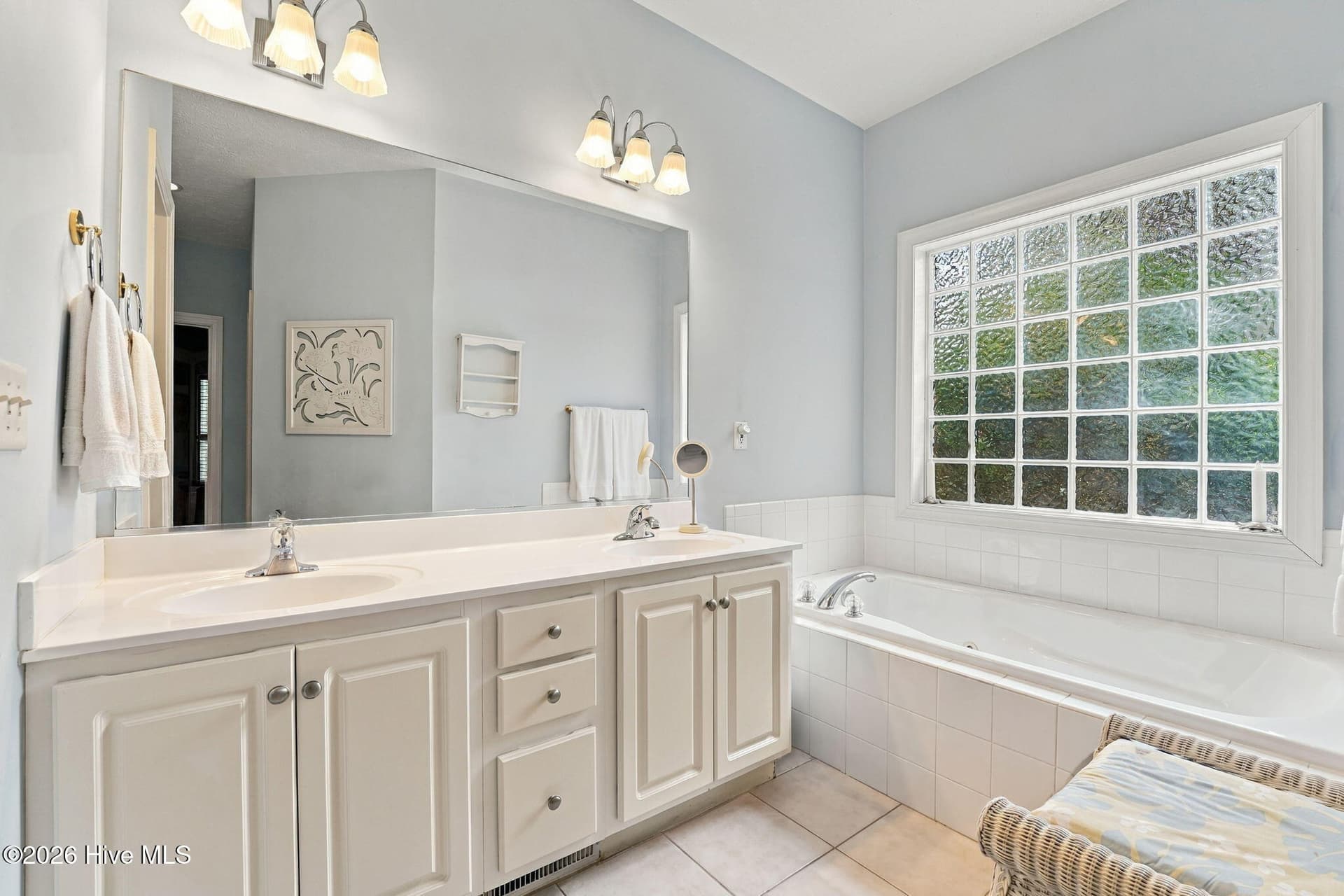 Single Family Residence at 3 Tull Lane, Pinehurst, NC 28374, photo 2 of 3