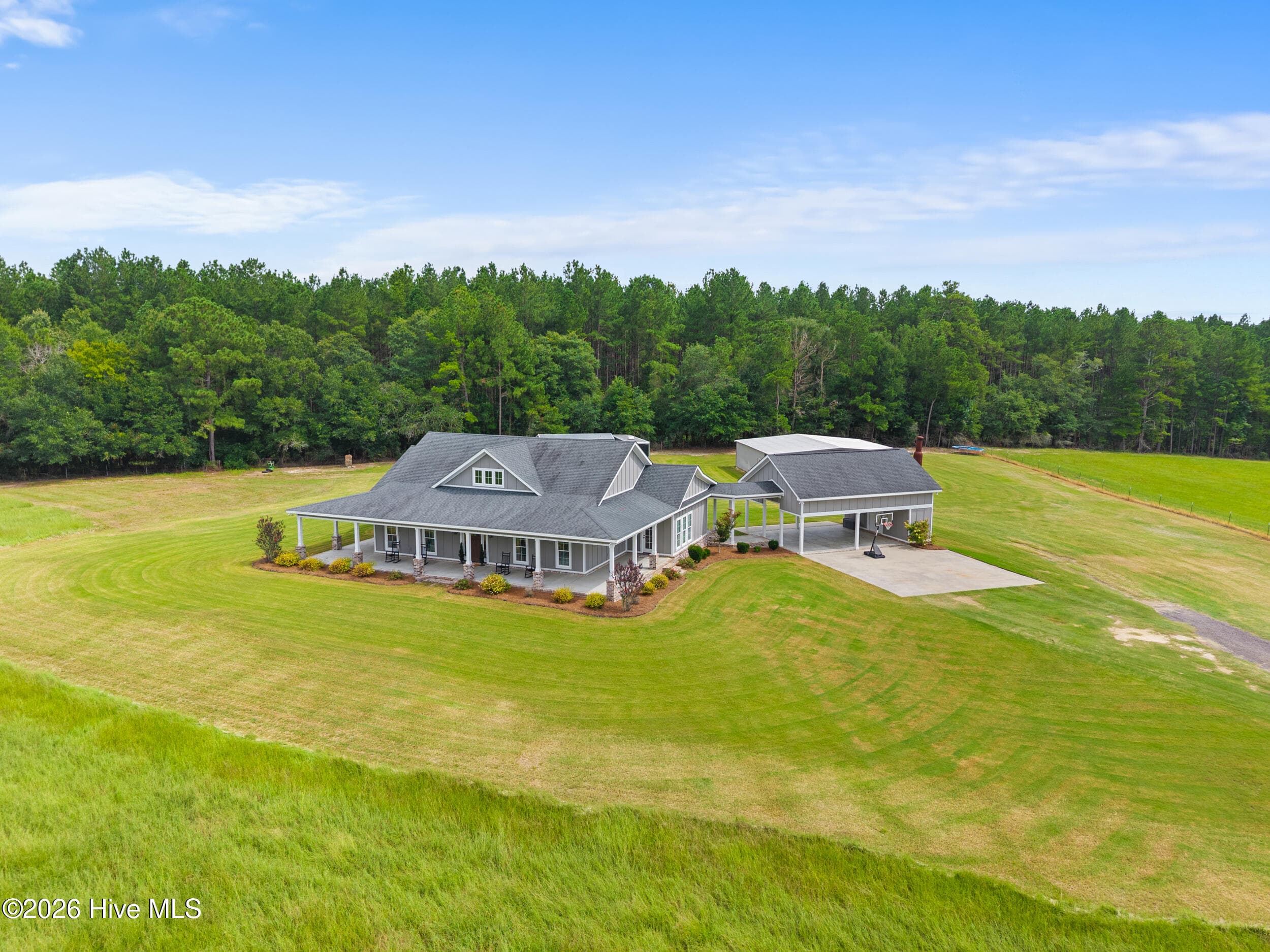 Single Family Residence at 3964 GA Hwy 17 S, Millen, GA 30442, photo 9 of 56