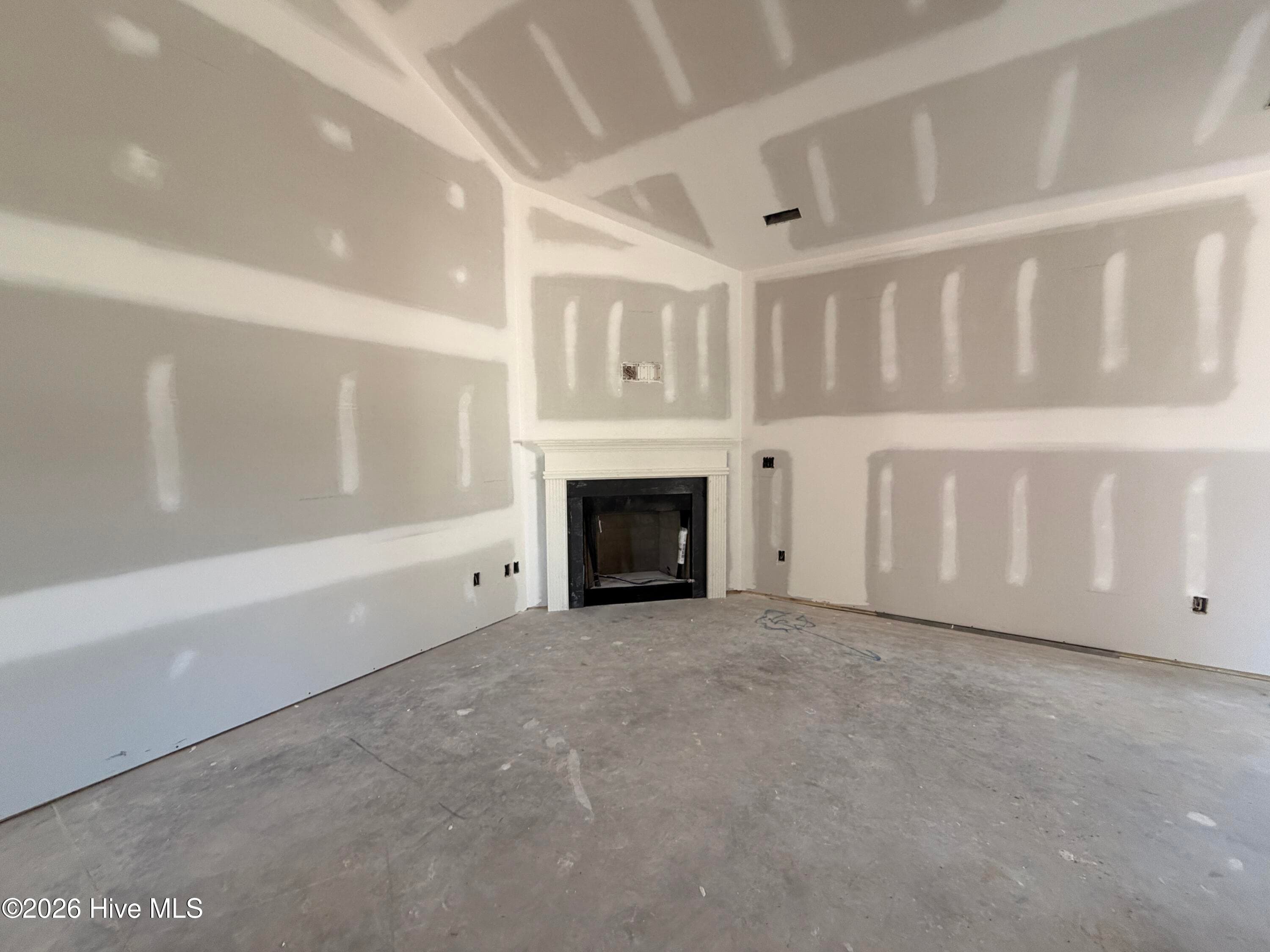 Single Family Residence at 3720 Huntcliff Drive, La Grange, NC 28551, photo 8 of 42