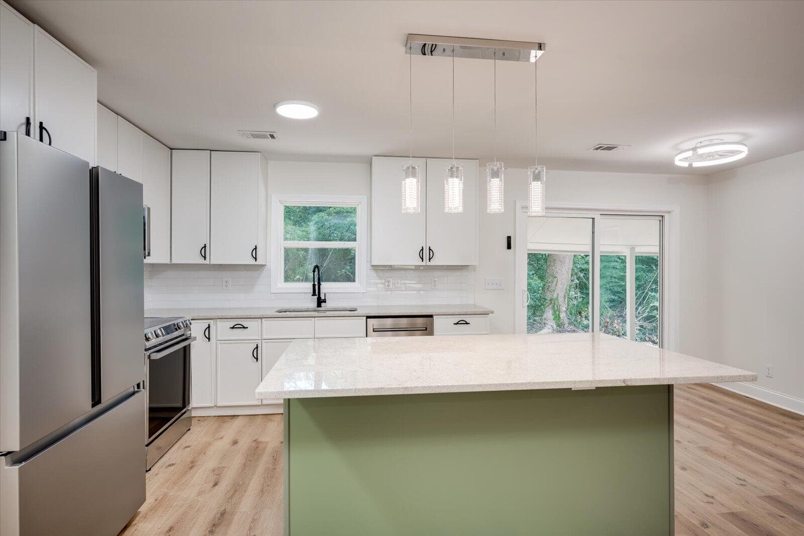 Single Family Residence at 3003 Thomas Lane, Augusta, GA 30906, photo 10 of 12