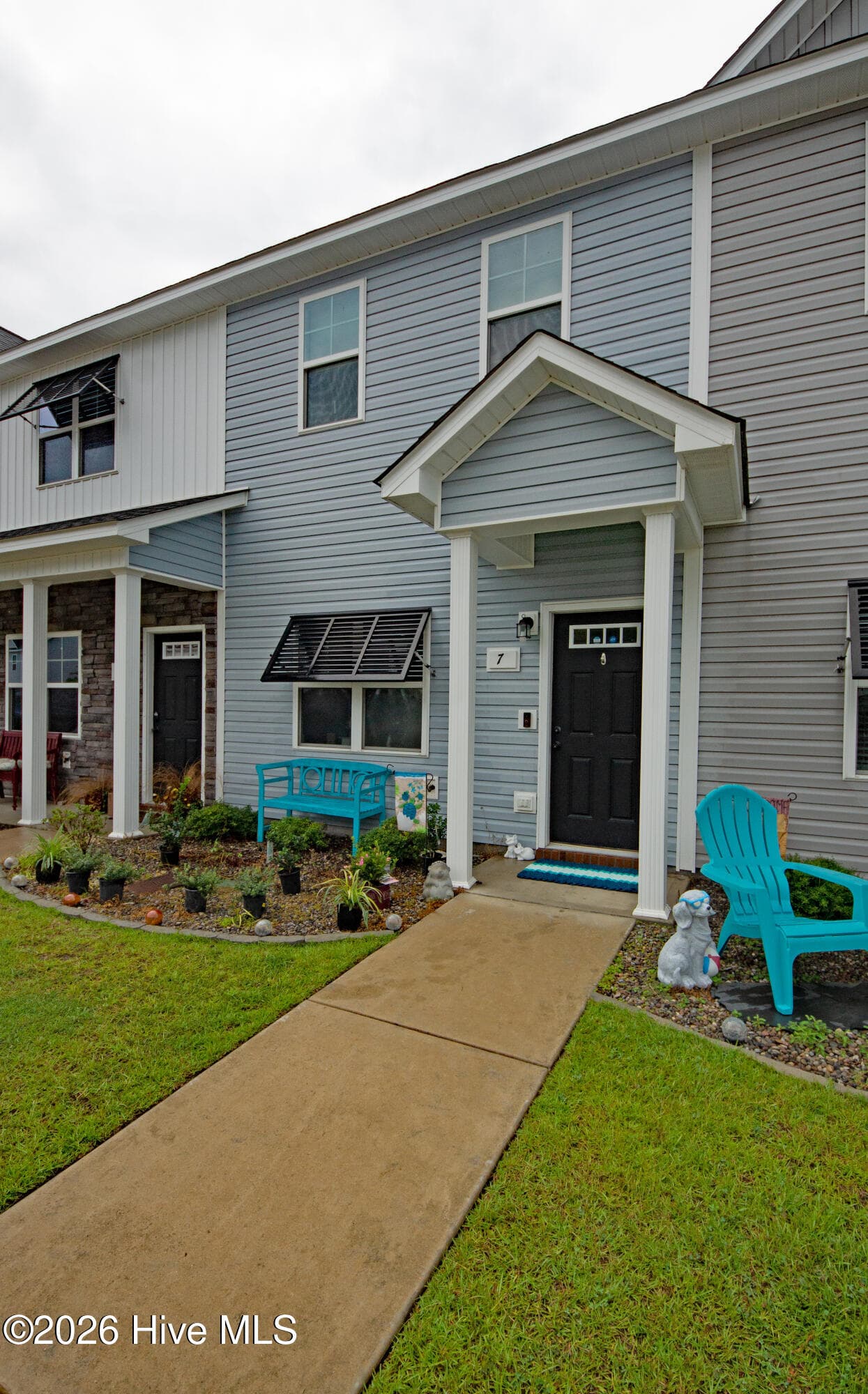 Townhouse at 7 Catalina Circle, Swansboro, NC 28584, photo 6 of 41