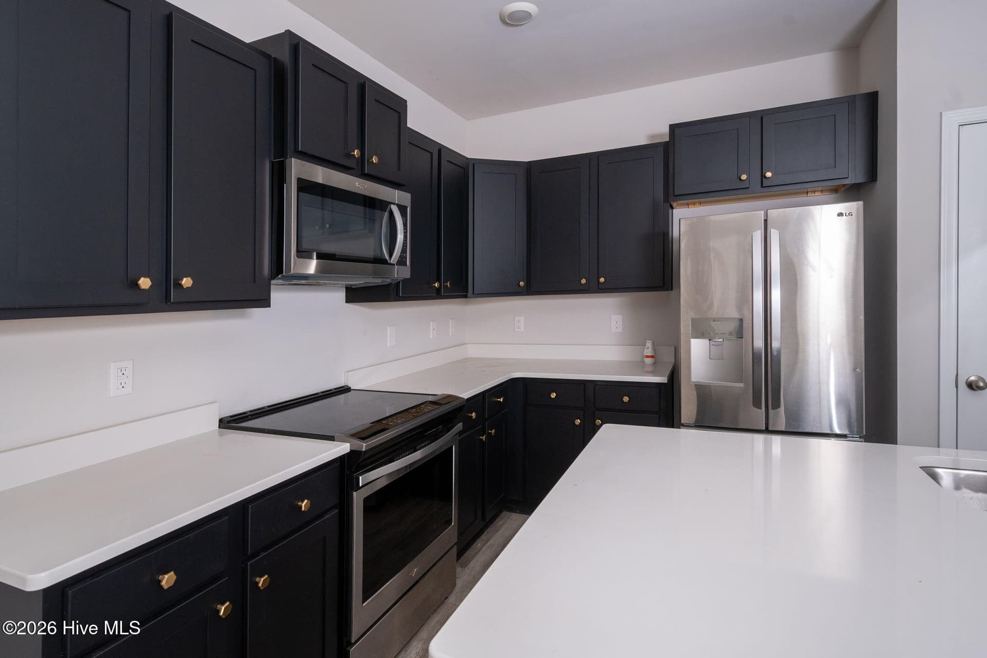 Kitchen left - 7619 Knightbell Circle, Leland, NC 28451