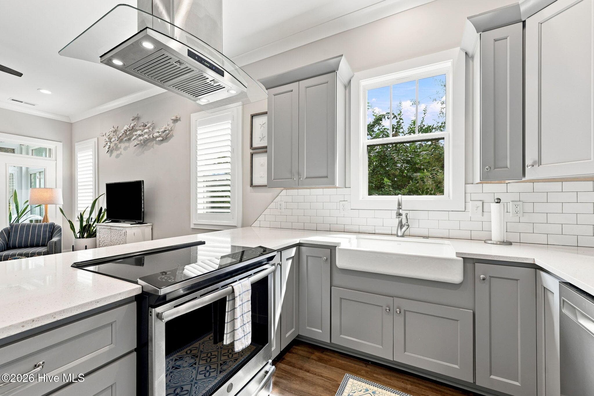 Single Family Residence at 100 Sea Grove Lane, Beaufort, NC 28516, photo 11 of 53