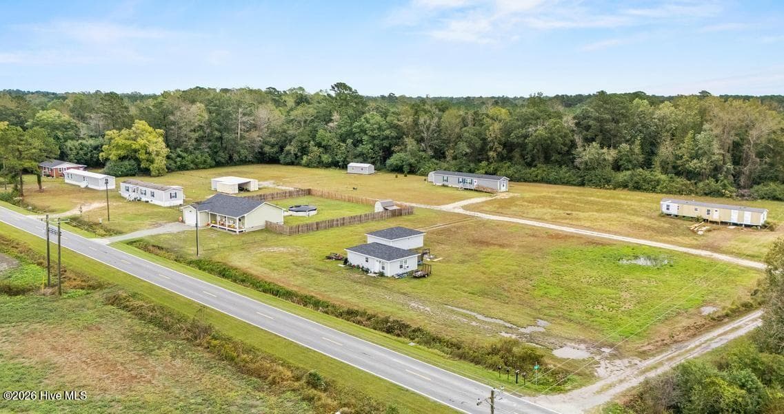 Duplex at 231 & 233 Hc Powers Road, Wallace, NC 28466, photo 22 of 23