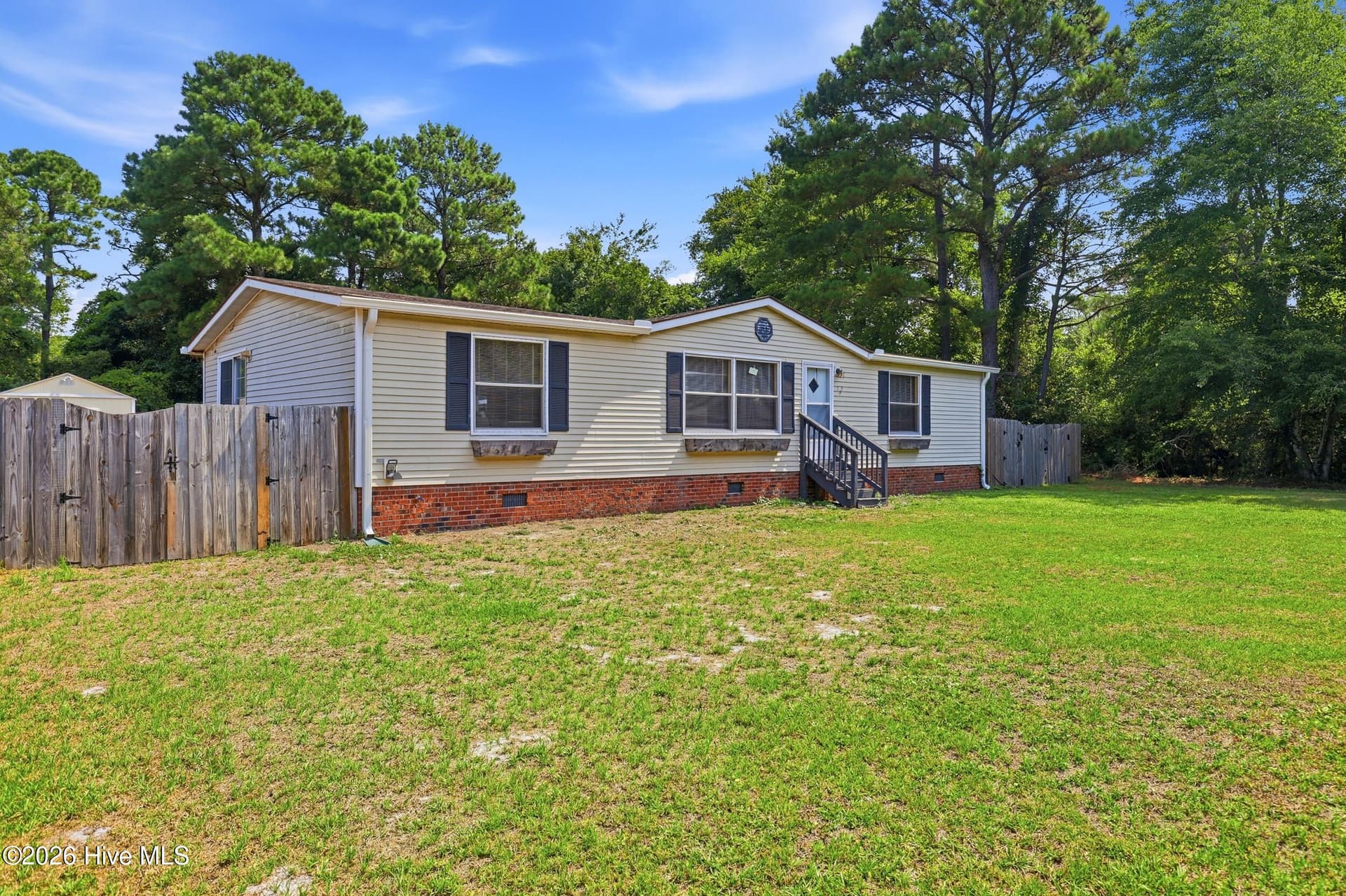 Manufactured Home at 709 Inlet Acres Drive, Wilmington, NC 28412, photo 44 of 44