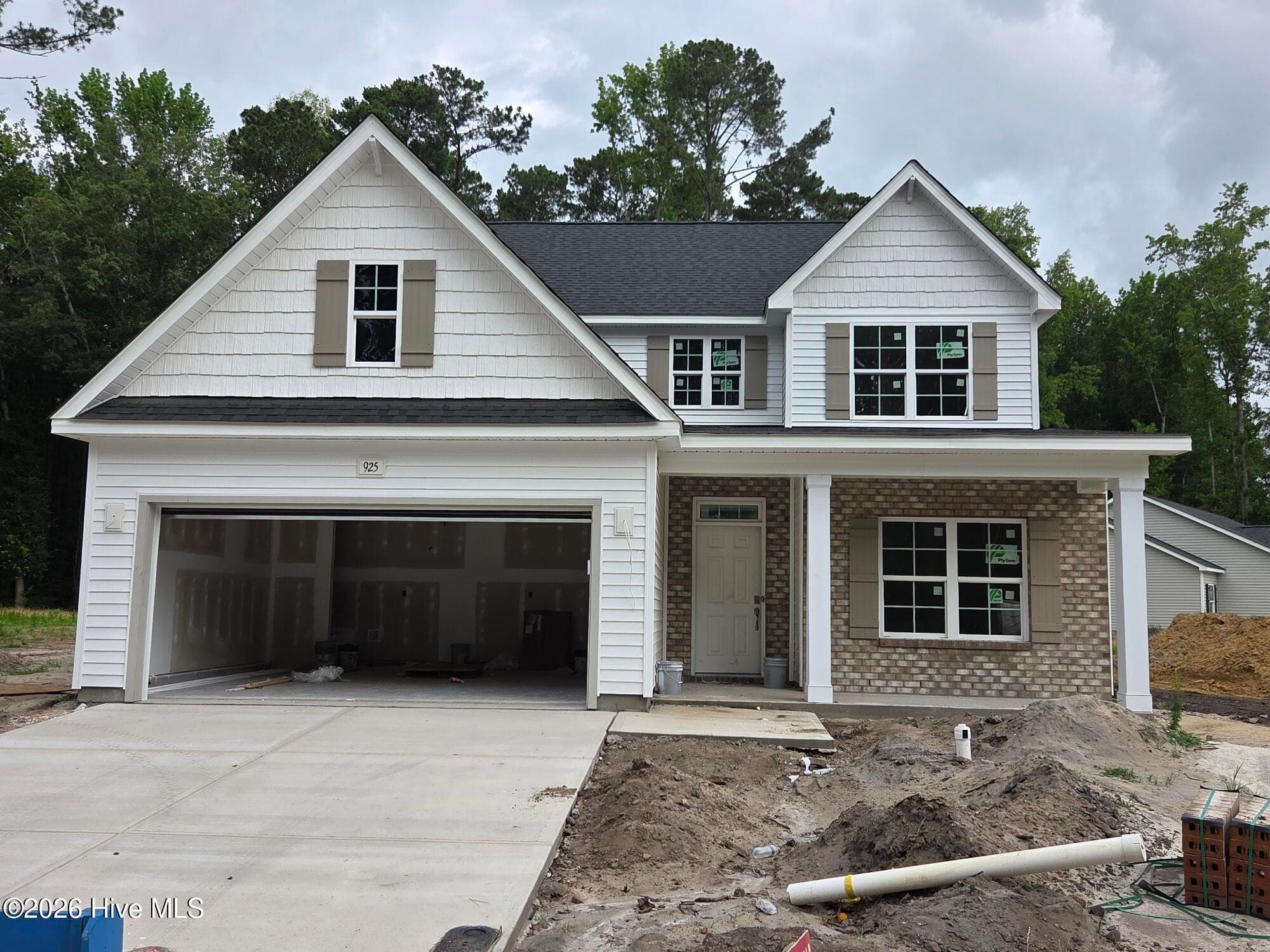 Single Family Residence at 925 Rialto Lane, Ayden, NC 28513, photo 4 of 68