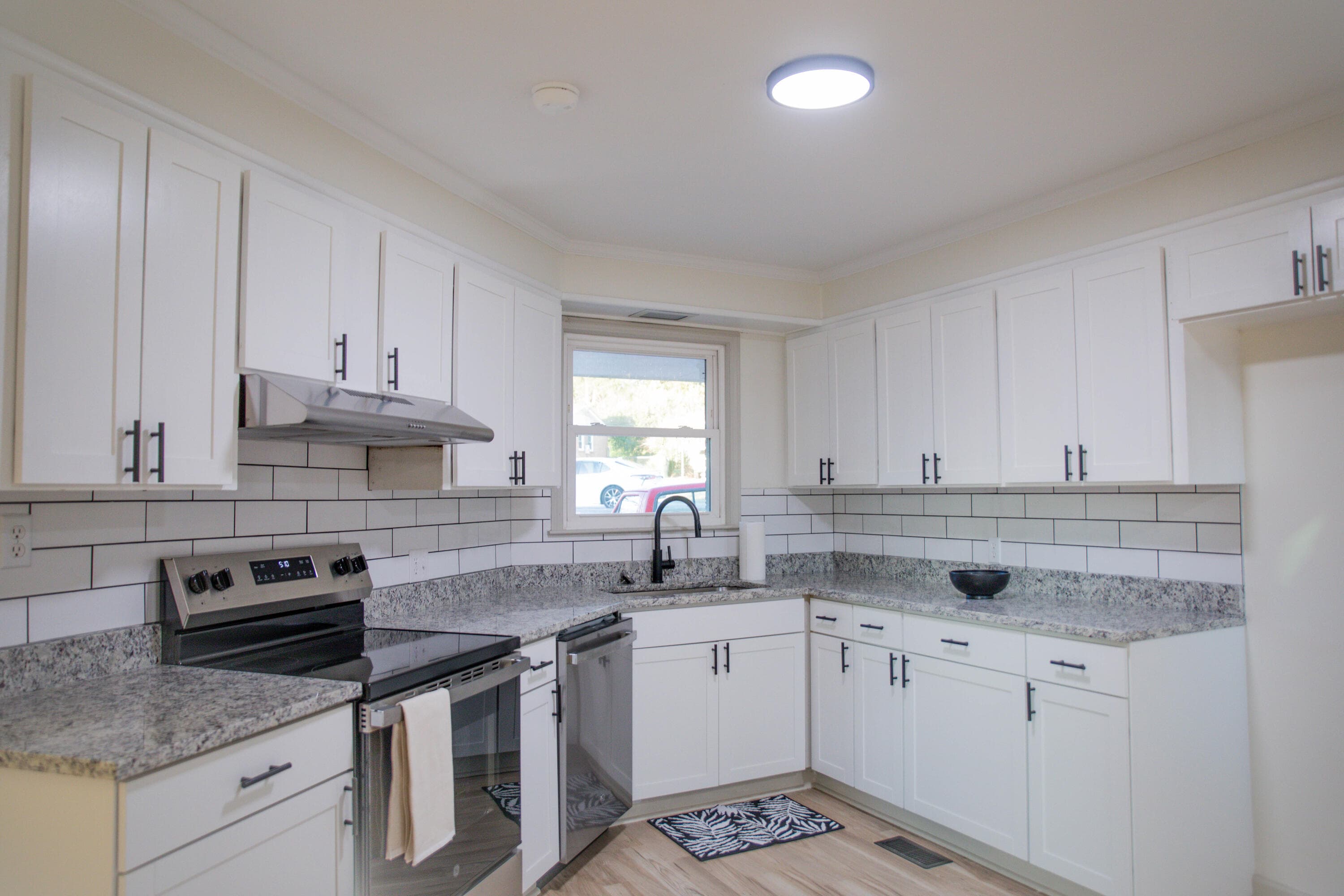 Single Family Residence at 310 Heil Drive, North Augusta, SC 29841, photo 5 of 25