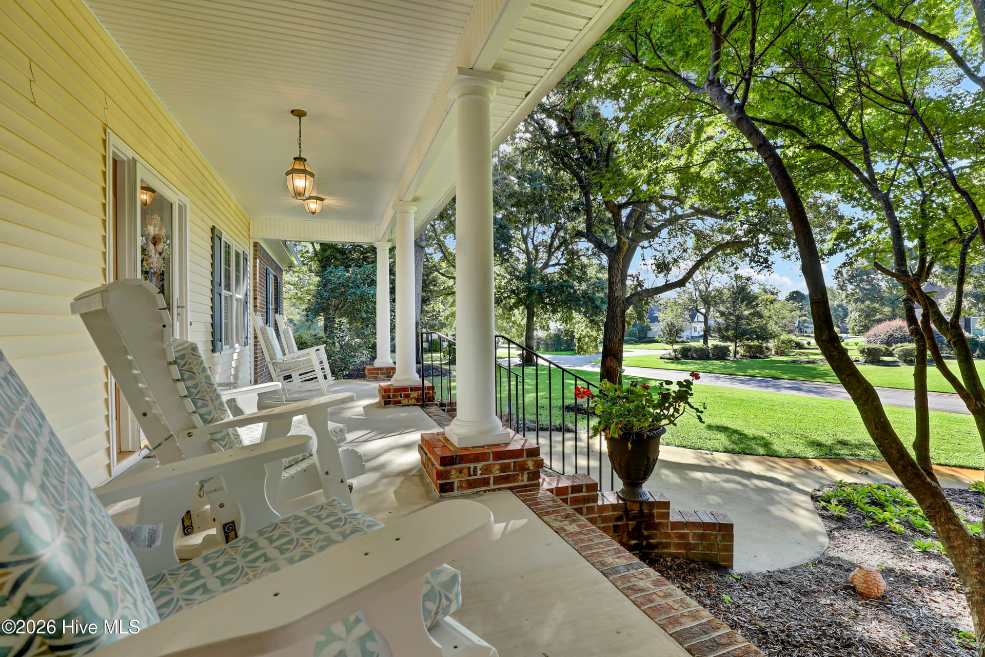 Single Family Residence at 302 Pecan Court, Hampstead, NC 28443, photo 5 of 46