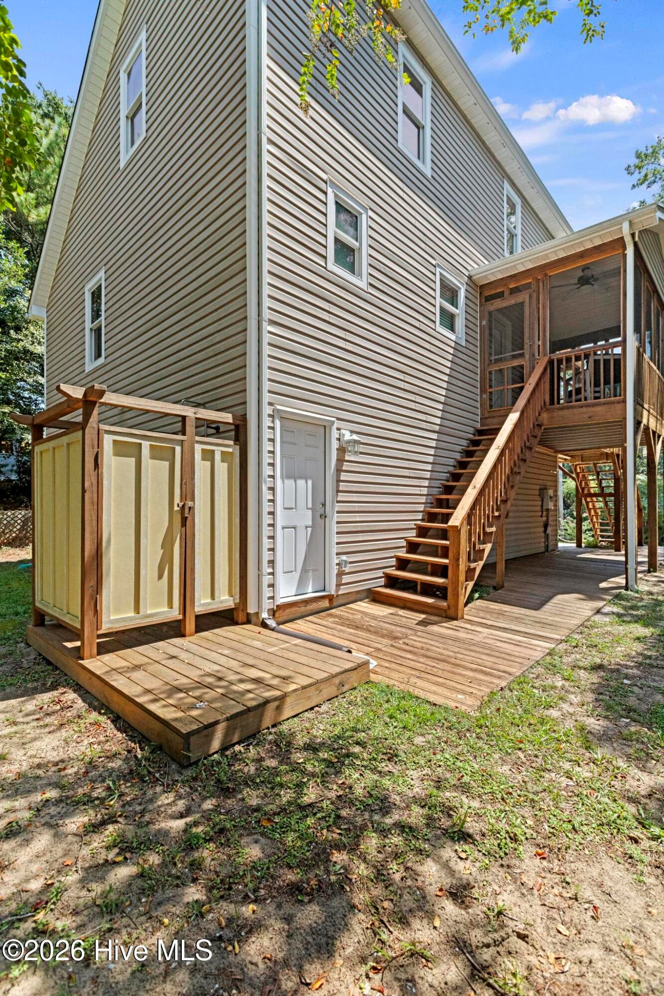 Single Family Residence at 9258 Osprey Ridge Drive, Emerald Isle, NC 28594, photo 37 of 49