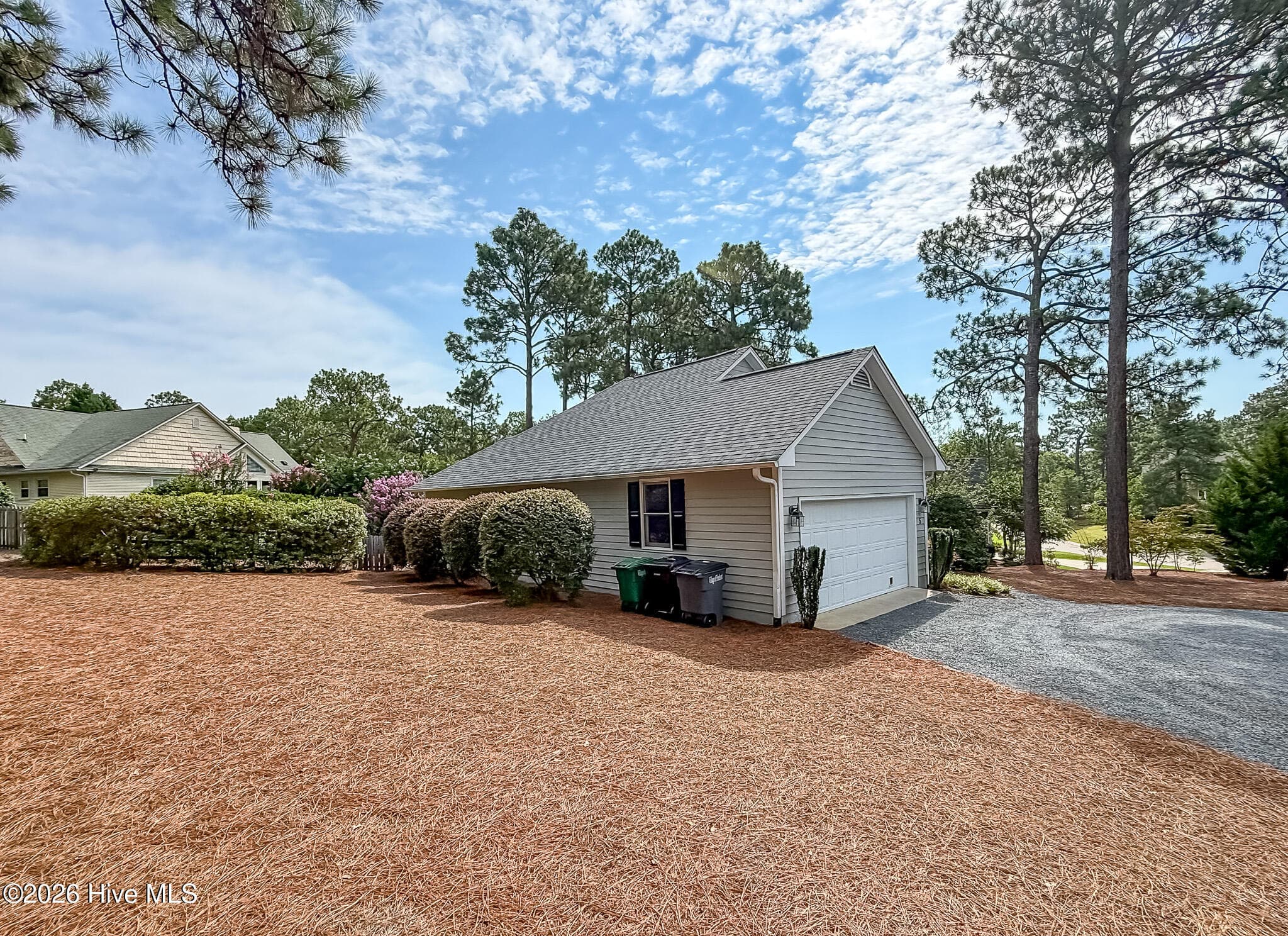 Single Family Residence at 5 Bridle Path Circle, Pinehurst, NC 28374, photo 4 of 65