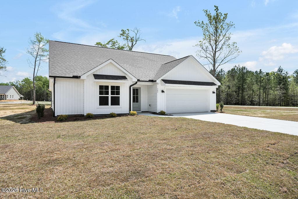 Single Family Residence at 302 Riva Ridge, Burgaw, NC 28425, photo 27 of 29
